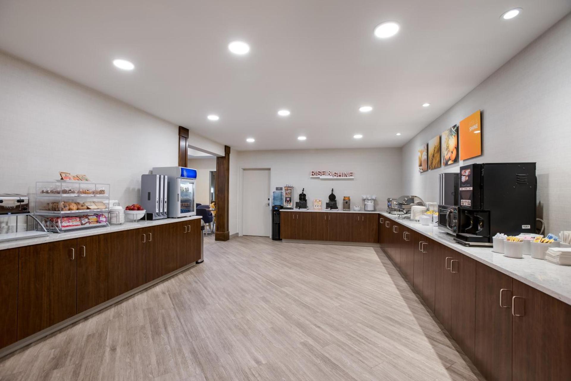 Comfort Inn & Suites Gaylord photo 8