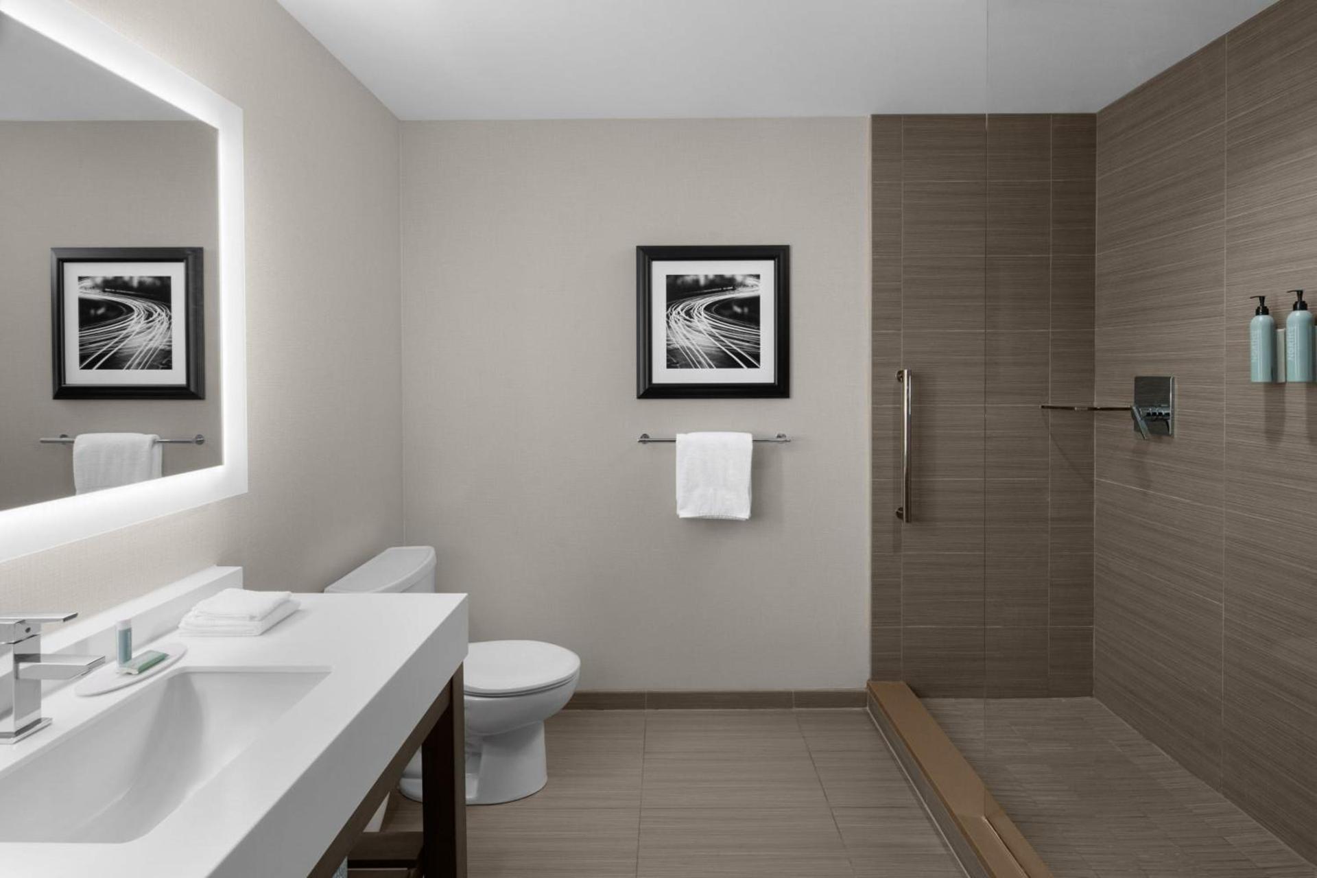 Courtyard by Marriott Akron Downtown photo 14
