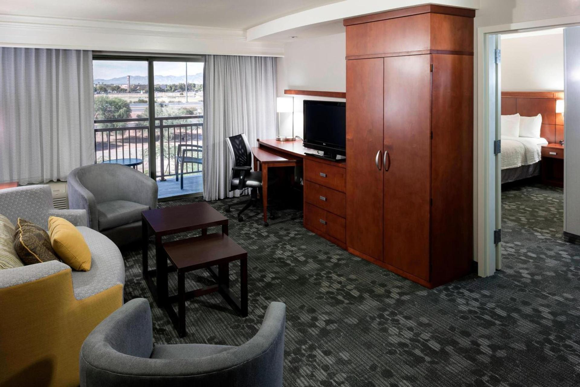 Courtyard by Marriott Phoenix West/Avondale photo 67