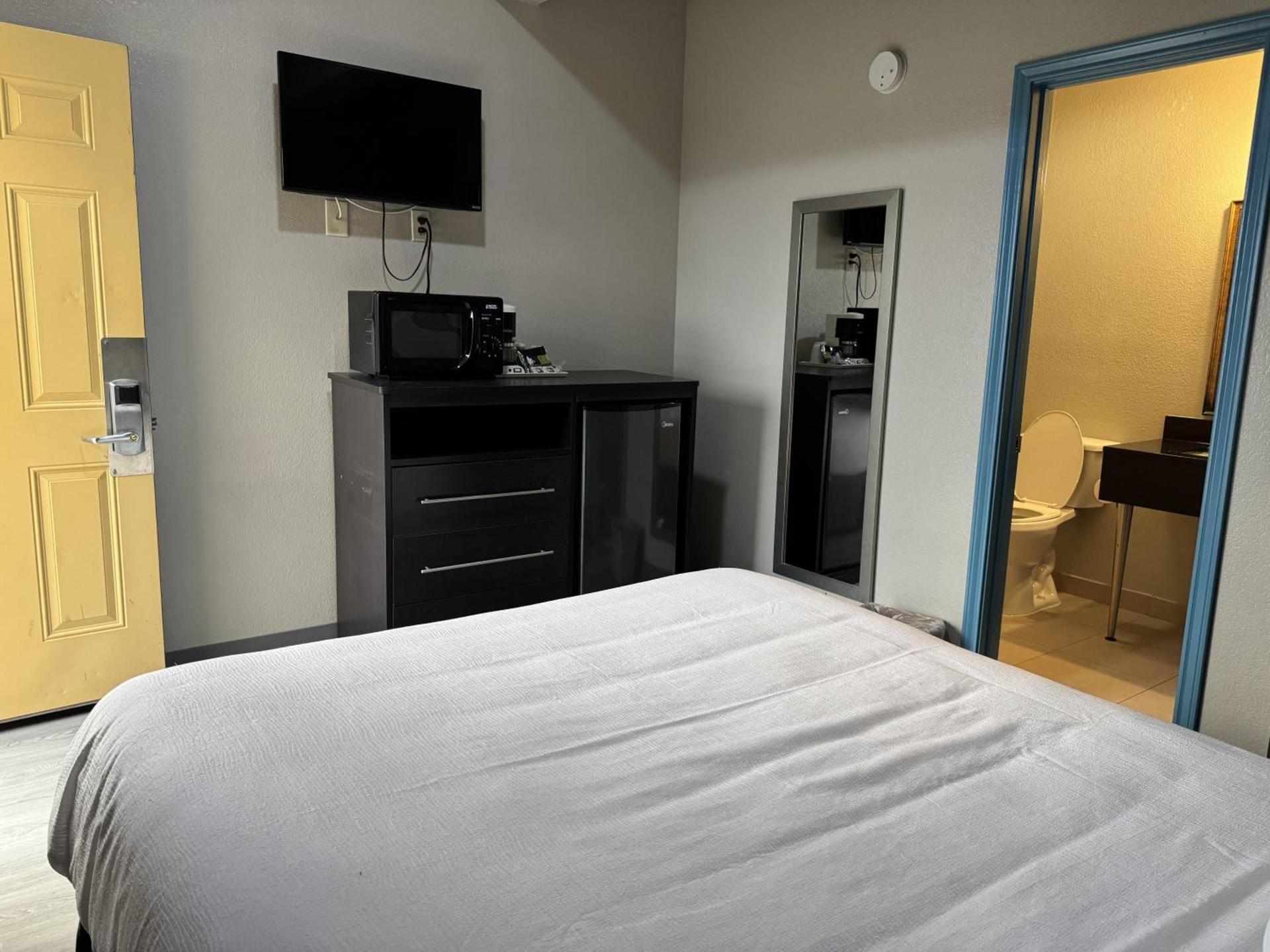 Executive inn photo 3