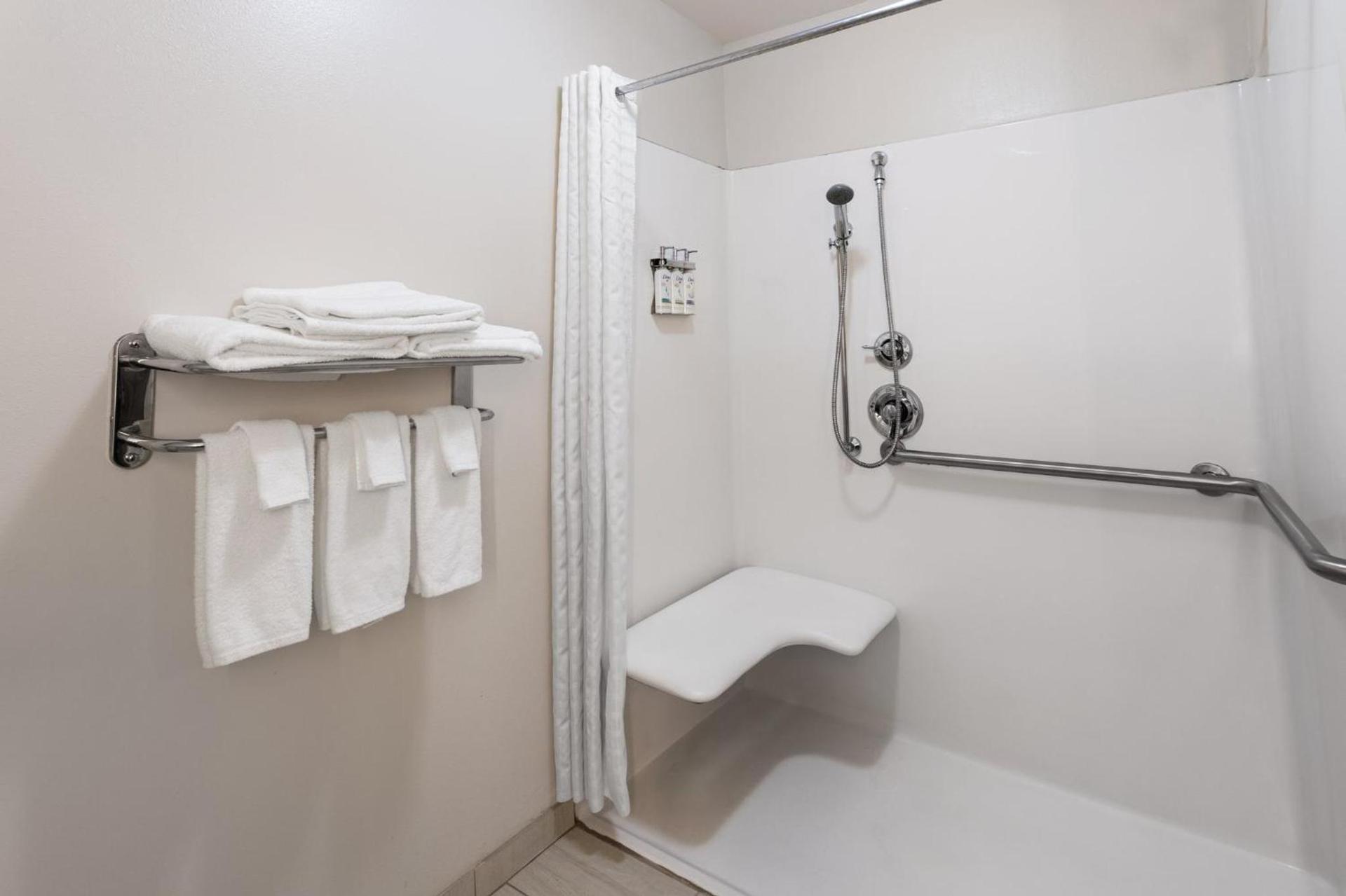 Candlewood Suites Chambersburg by IHG photo 39