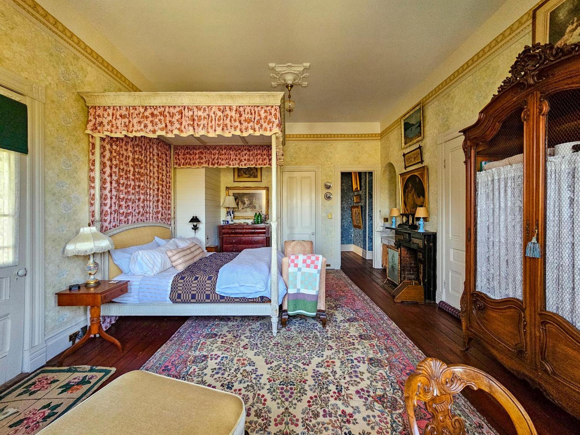The JD Hyde Historic Inn photo 87
