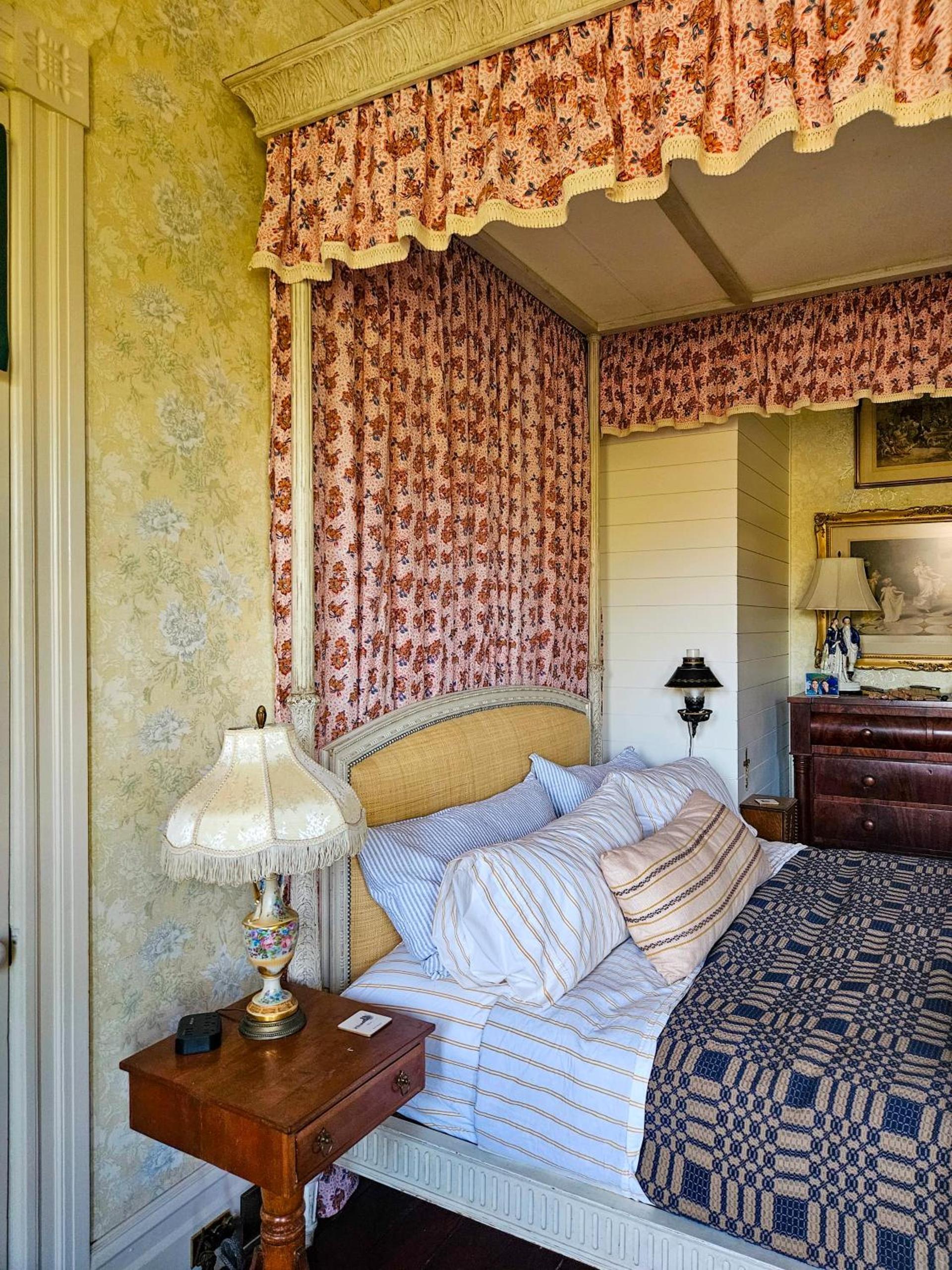 The JD Hyde Historic Inn photo 88