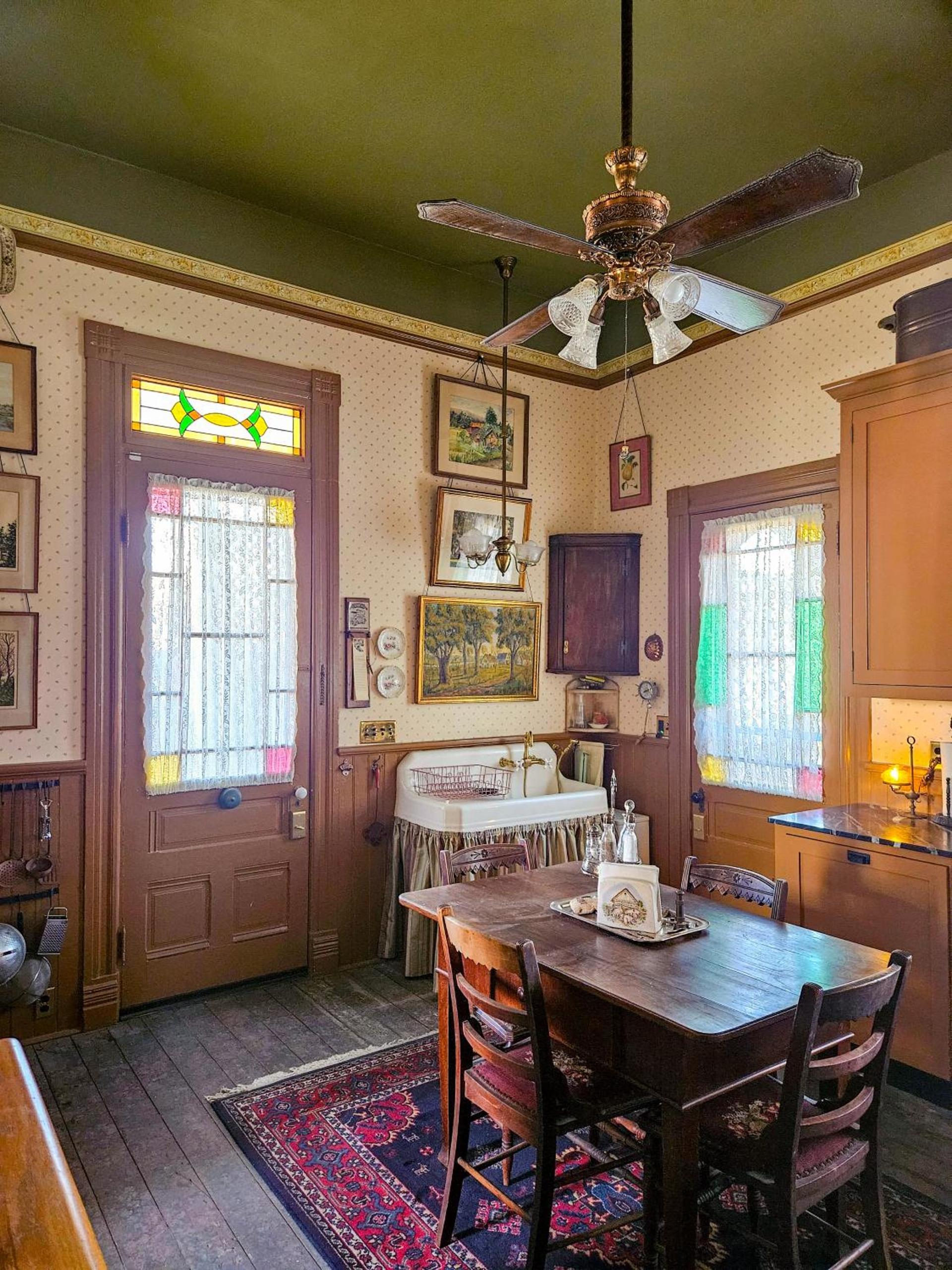 The JD Hyde Historic Inn photo 99