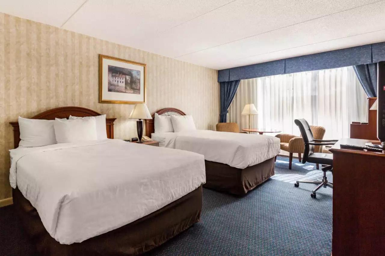 Days Hotel by Wyndham Williamsburg I-64 photo 6
