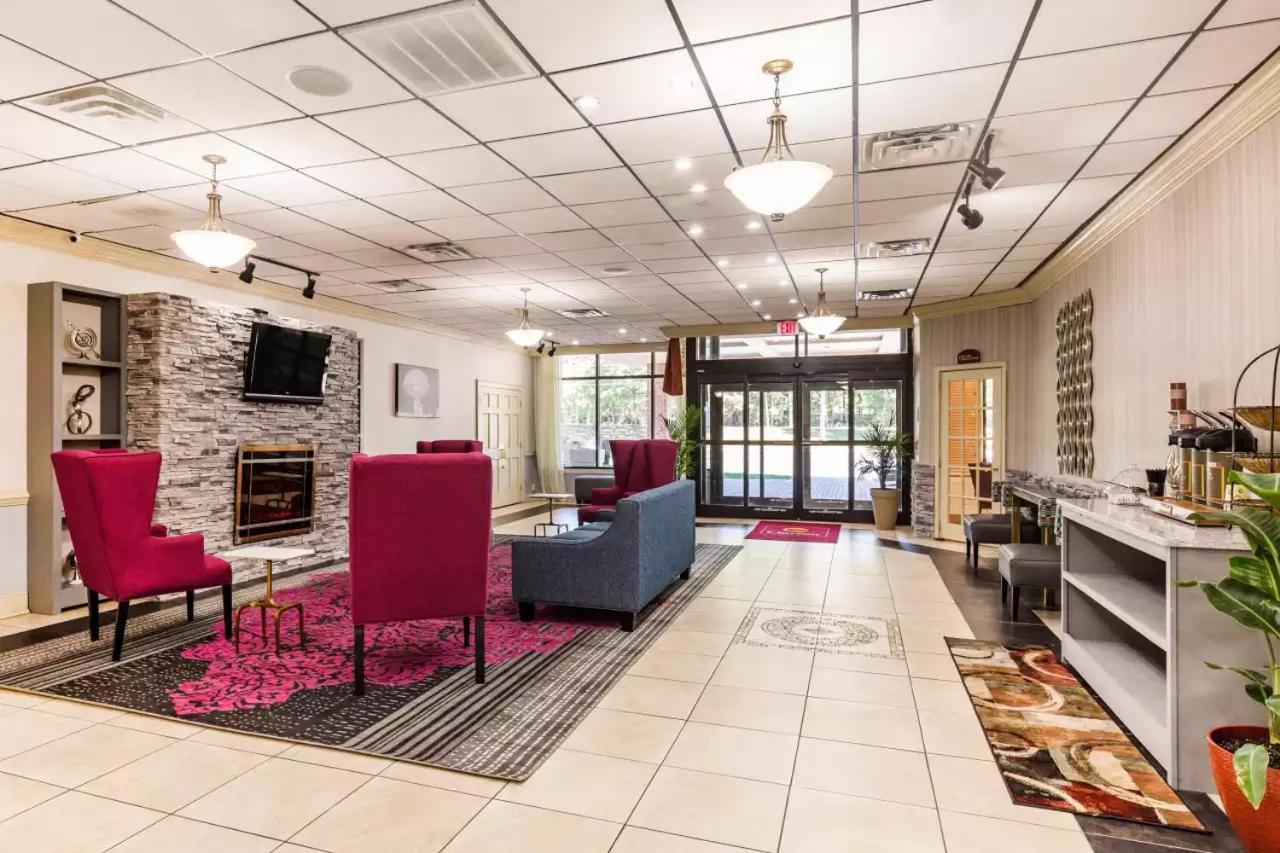 Days Hotel by Wyndham Williamsburg I-64 photo 9