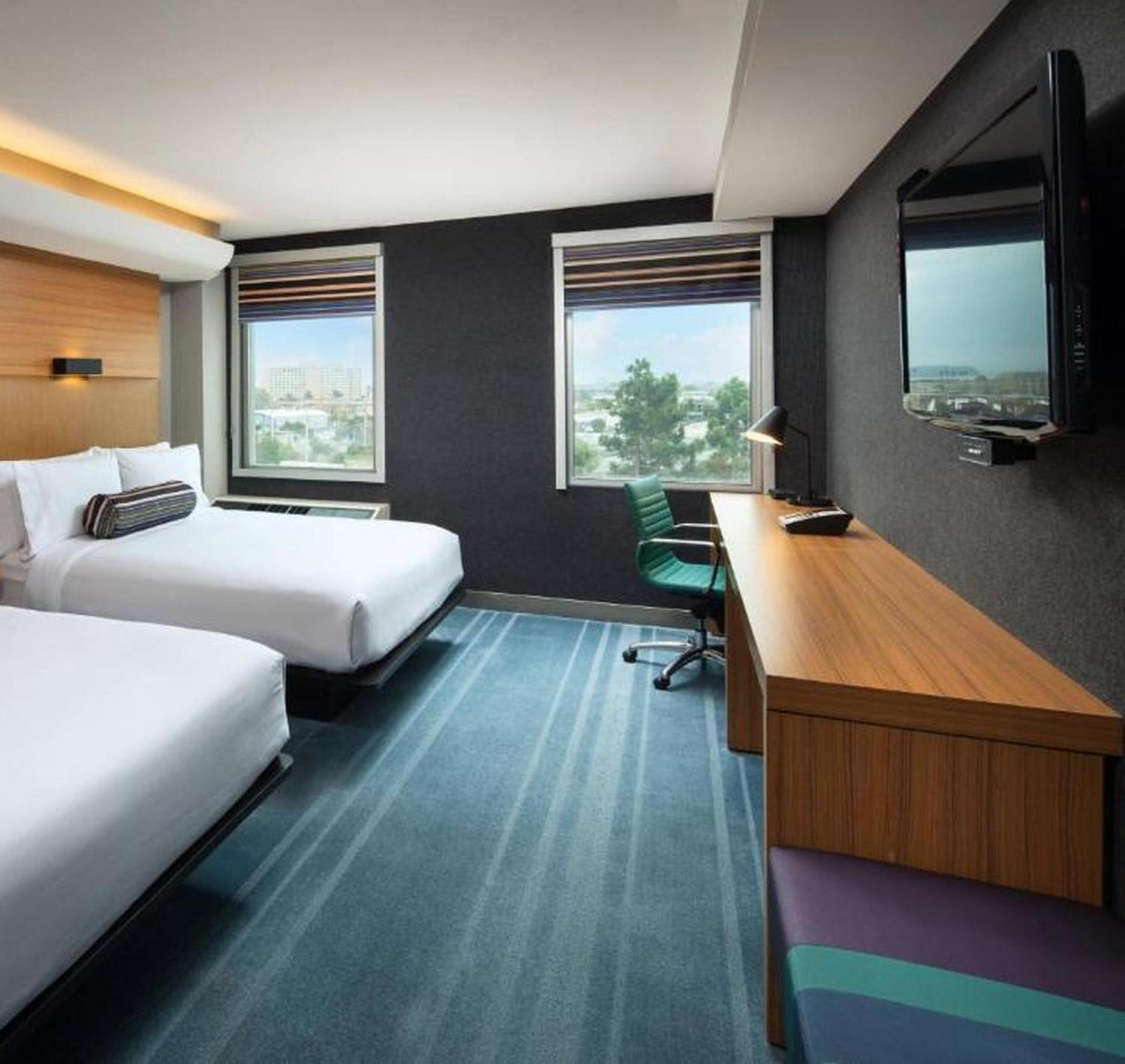 Aloft by Marriott San Francisco Airport photo 7
