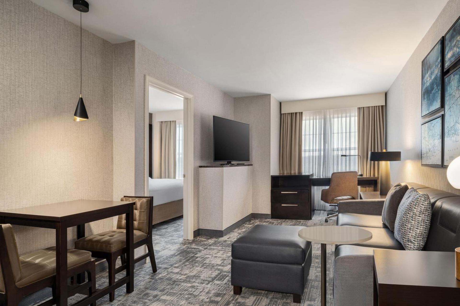 Courtyard by Marriott Long Island Islip/Courthouse Complex photo 37