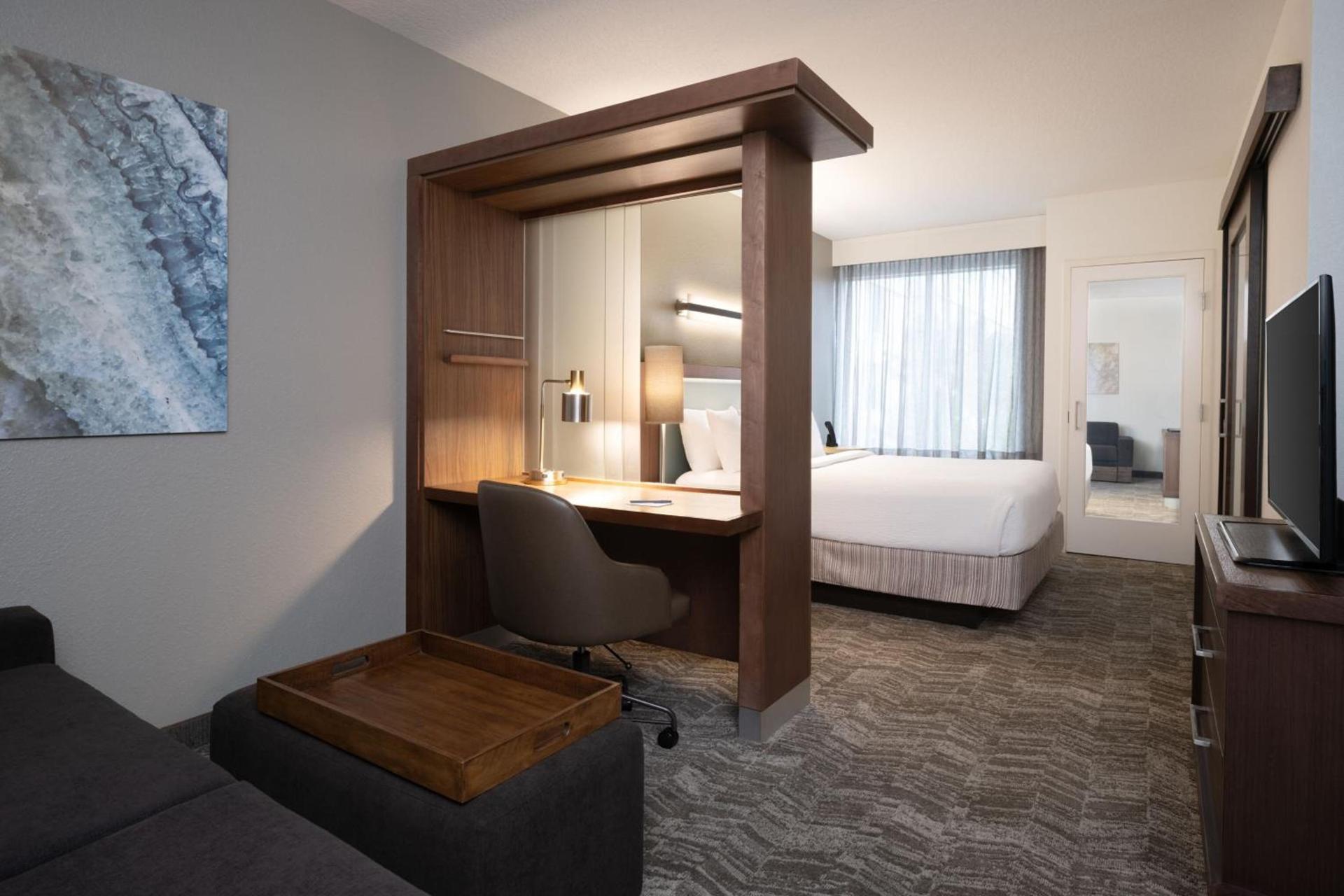 SpringHill Suites by Marriott Orlando at FLAMINGO CROSSINGS Town Center-Western Entrance photo 11