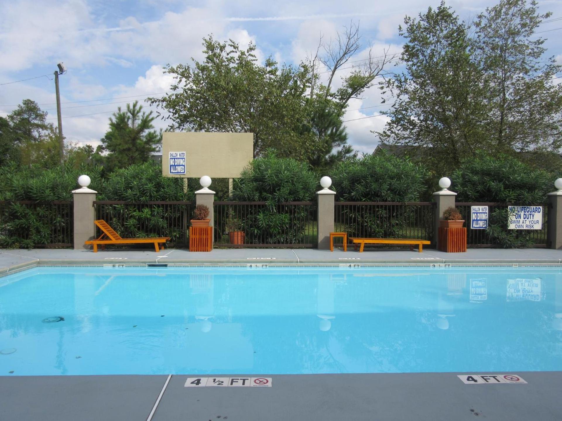 Baymont by Wyndham Columbia Fort Jackson photo 6