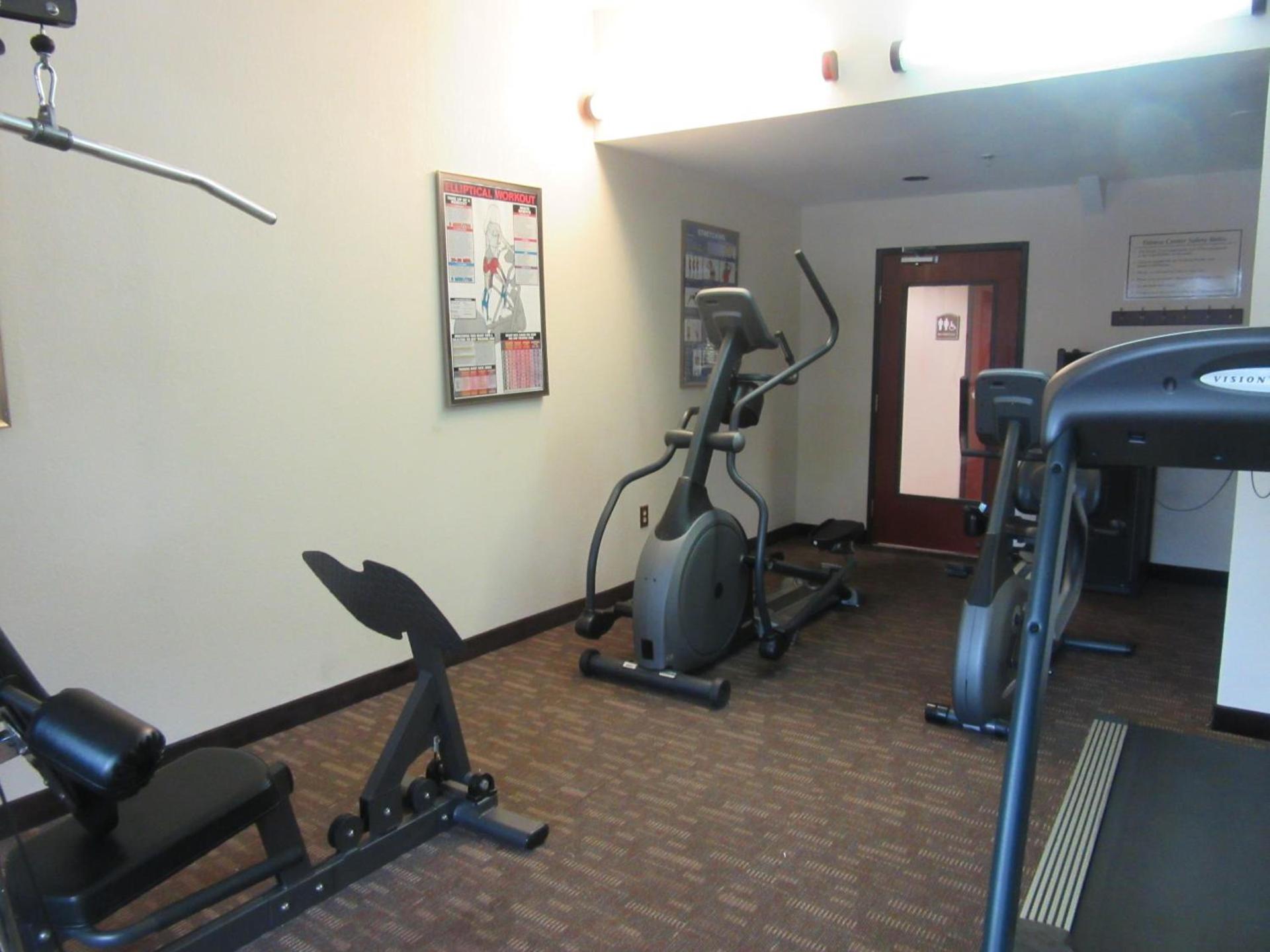 Baymont by Wyndham Columbia Fort Jackson photo 11