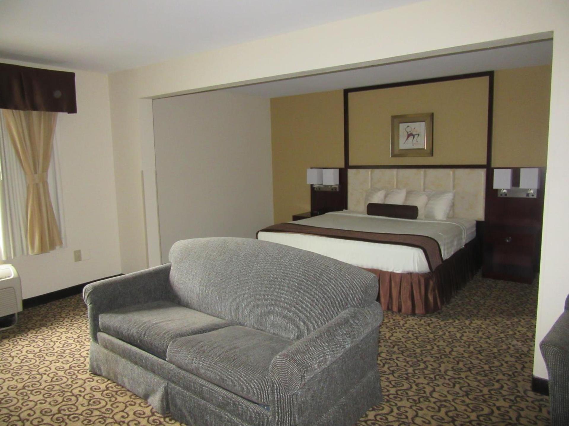 Baymont by Wyndham Columbia Fort Jackson photo 14