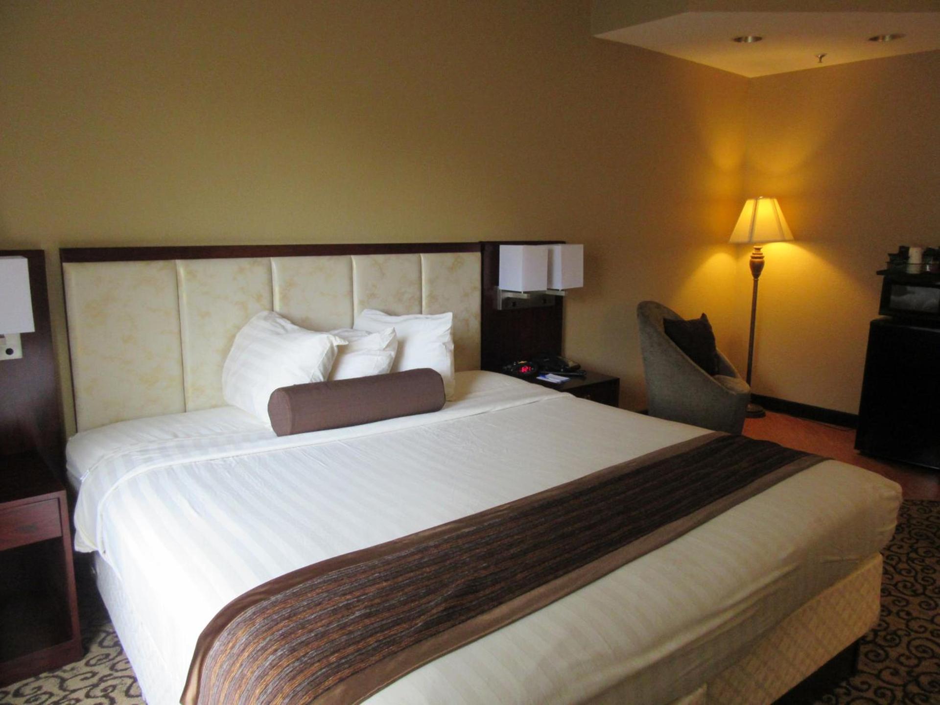 Baymont by Wyndham Columbia Fort Jackson photo 38