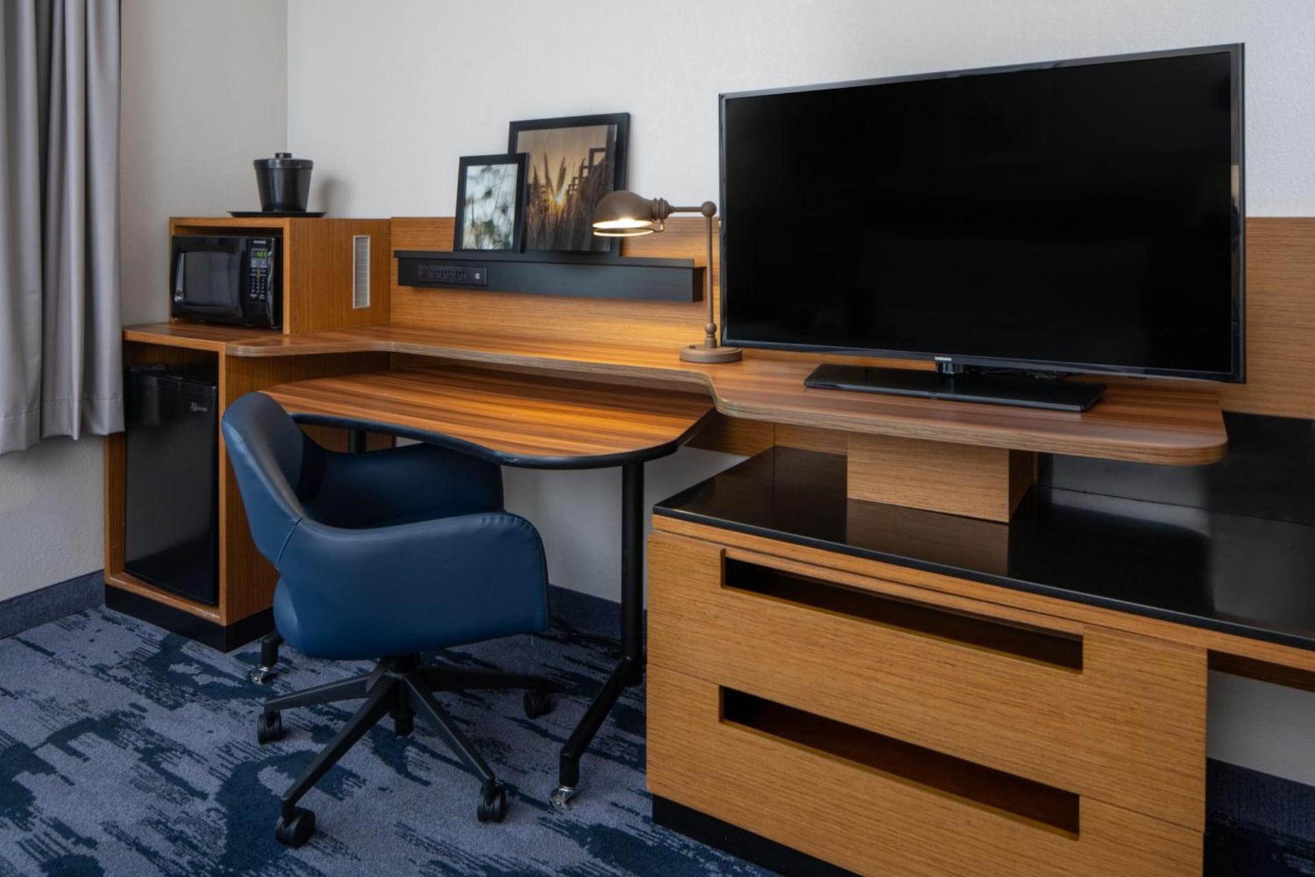 Fairfield Inn & Suites by Marriott Fort Myers Cape Coral photo 11