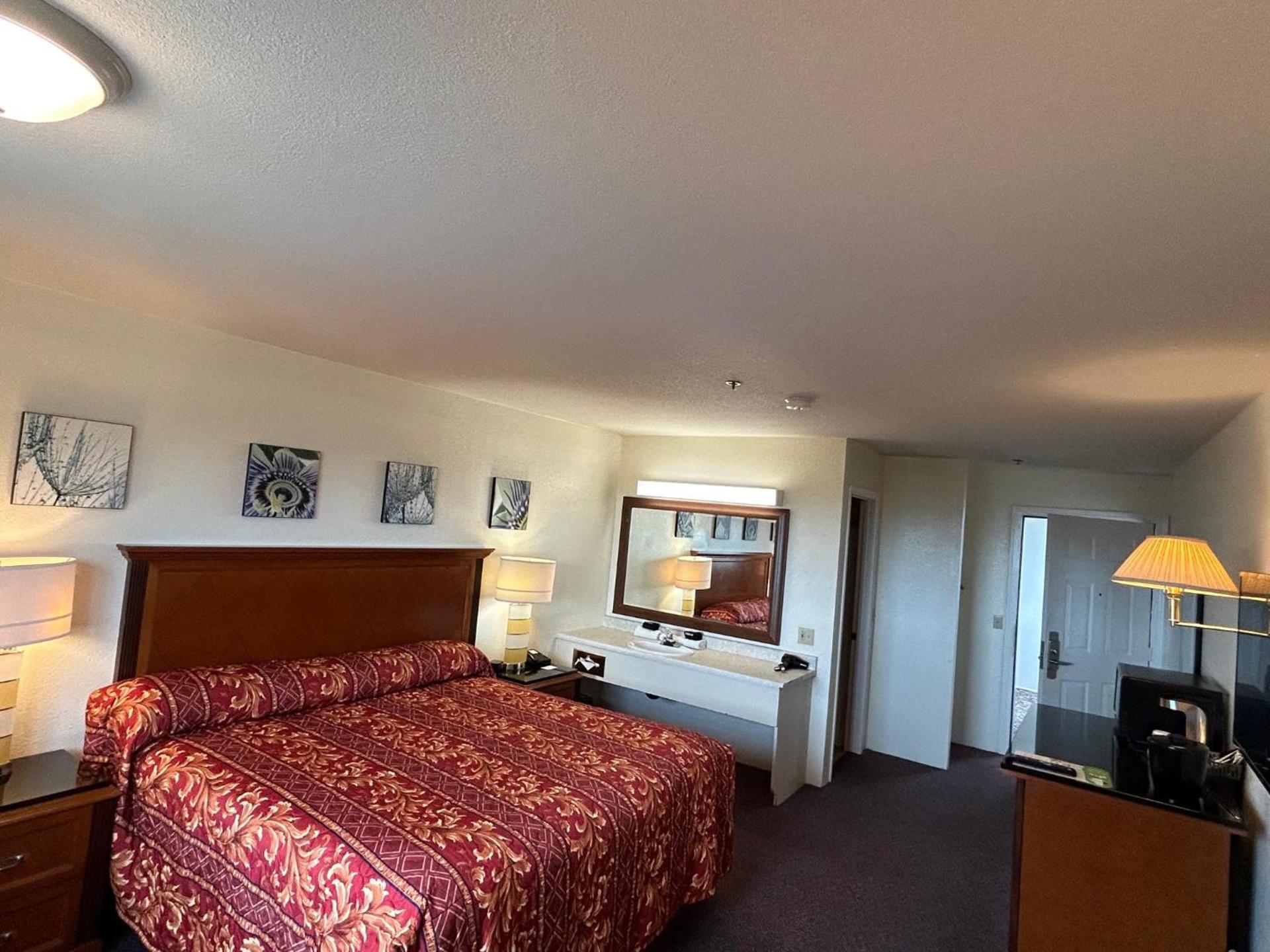 Bayview Inn photo 18