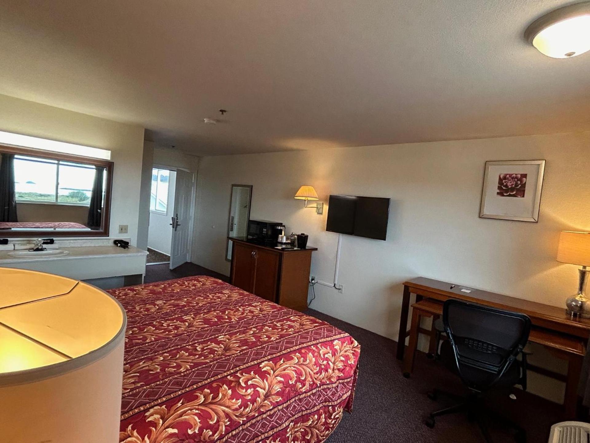 Bayview Inn photo 19