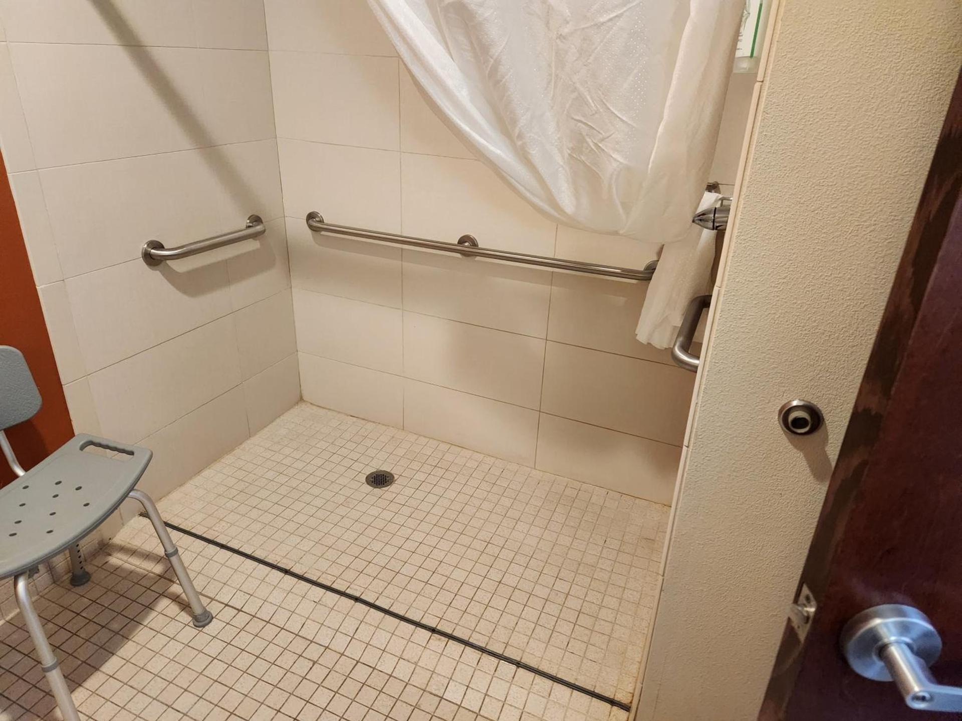 Sleep Inn & Suites Blackwell I-35 photo 40