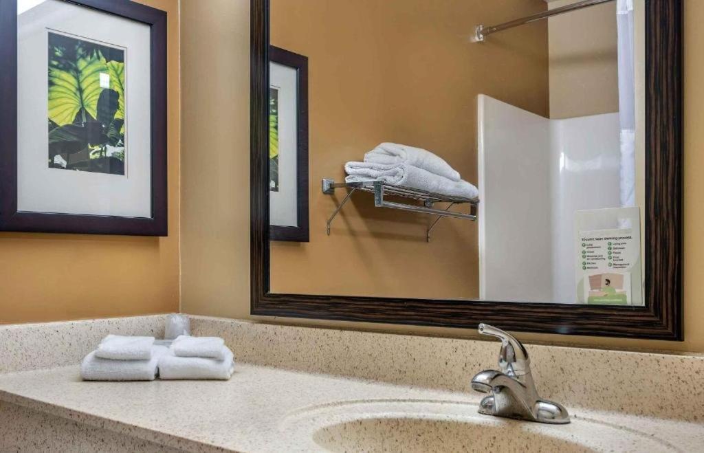 MainStay Suites Las Vegas Flamingo photo 10