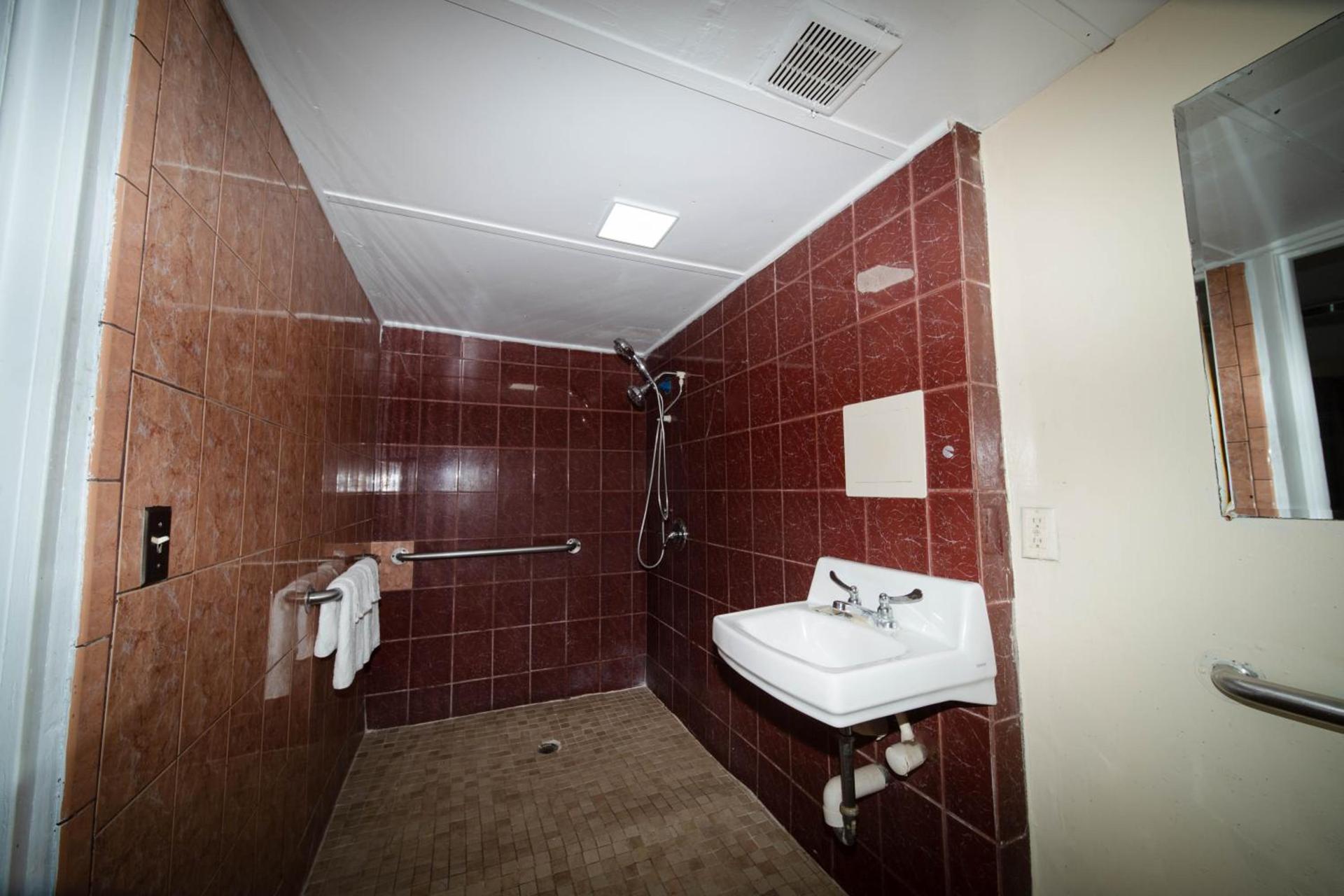 Sinbad Motel photo 26
