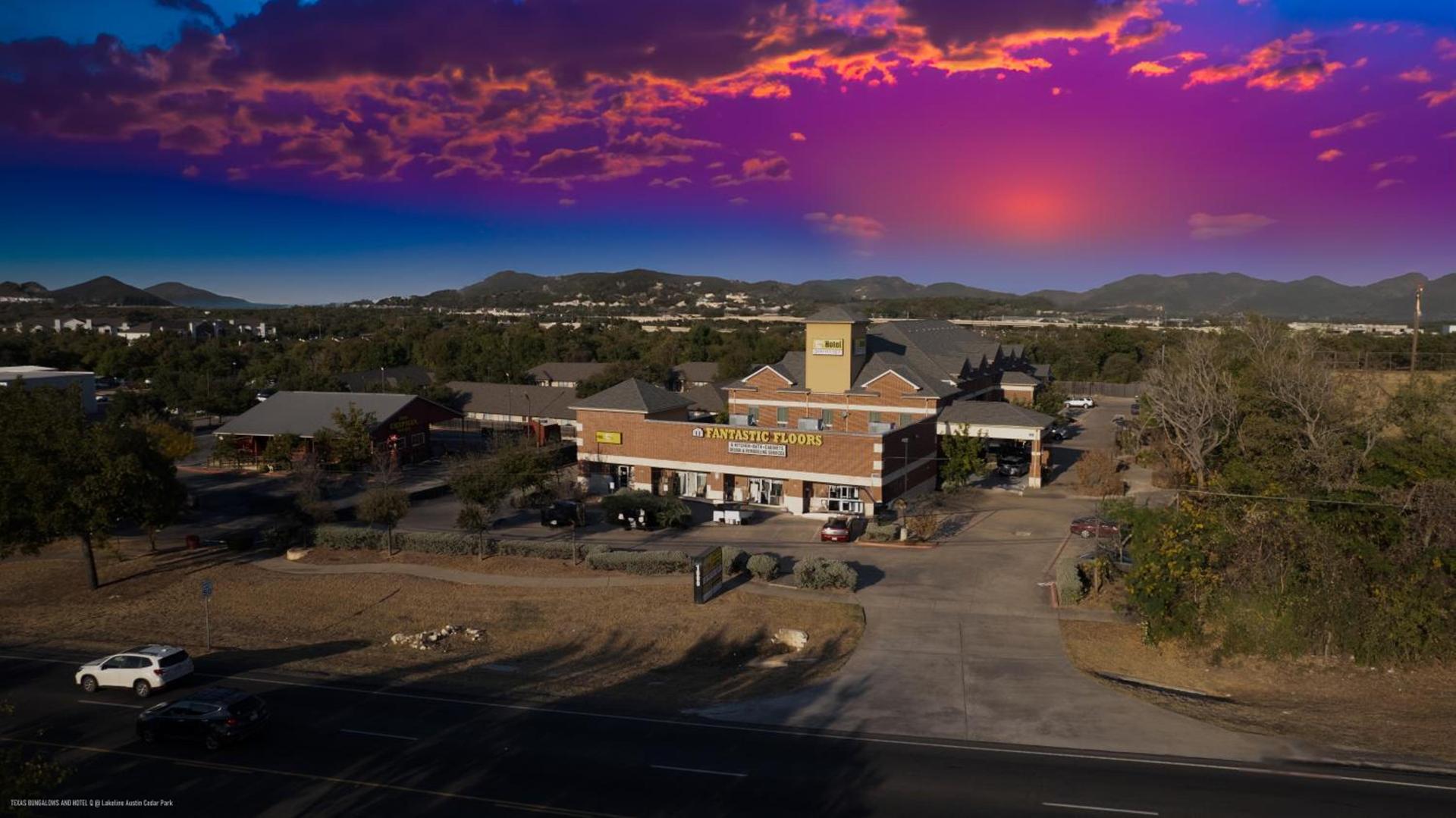 Texas Bungalows Hotel & Hotel Que at Lakeline Austin Cedar Park photo 6