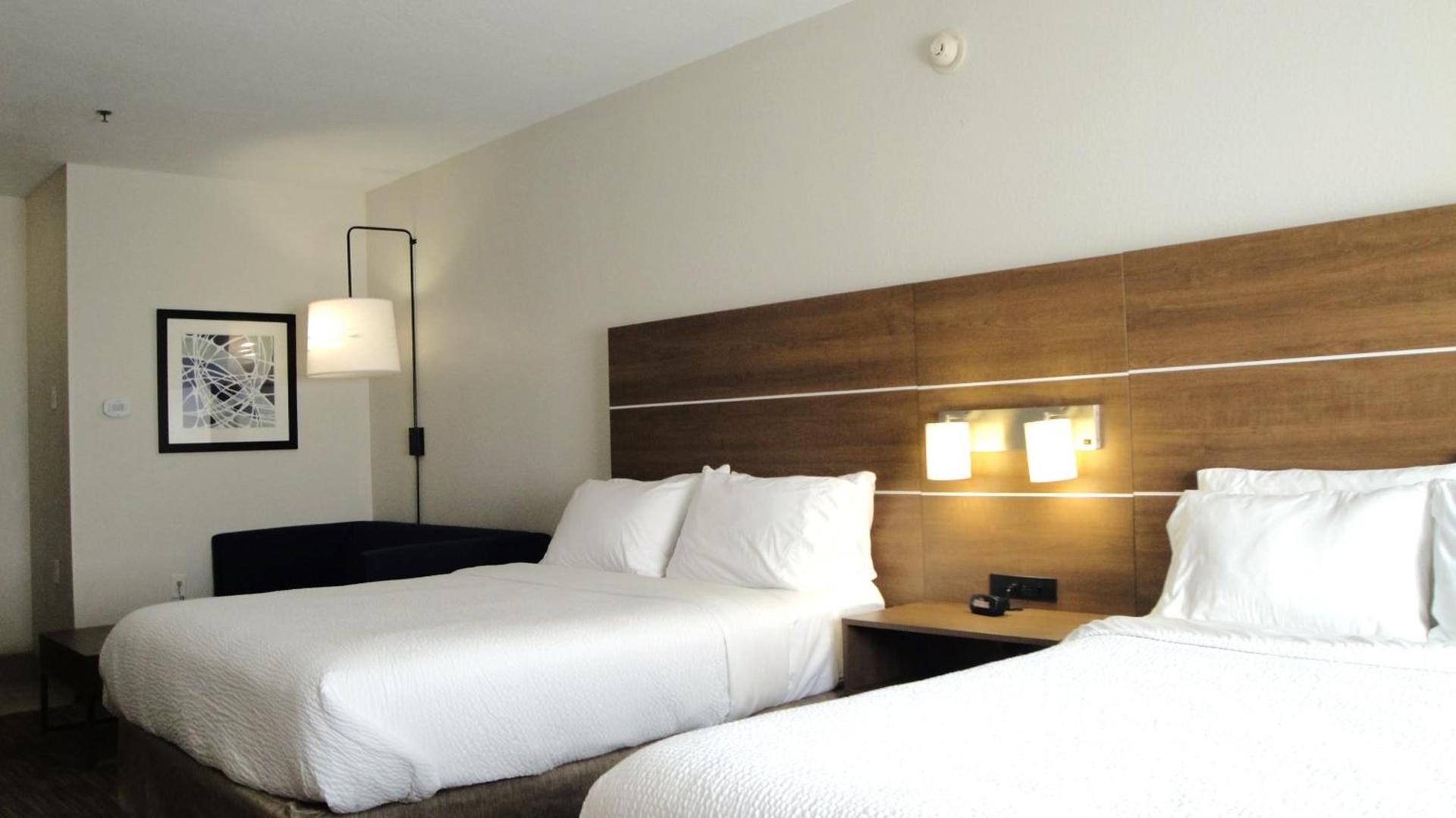 Holiday Inn Express Hotel & Suites Franklin by IHG photo 63