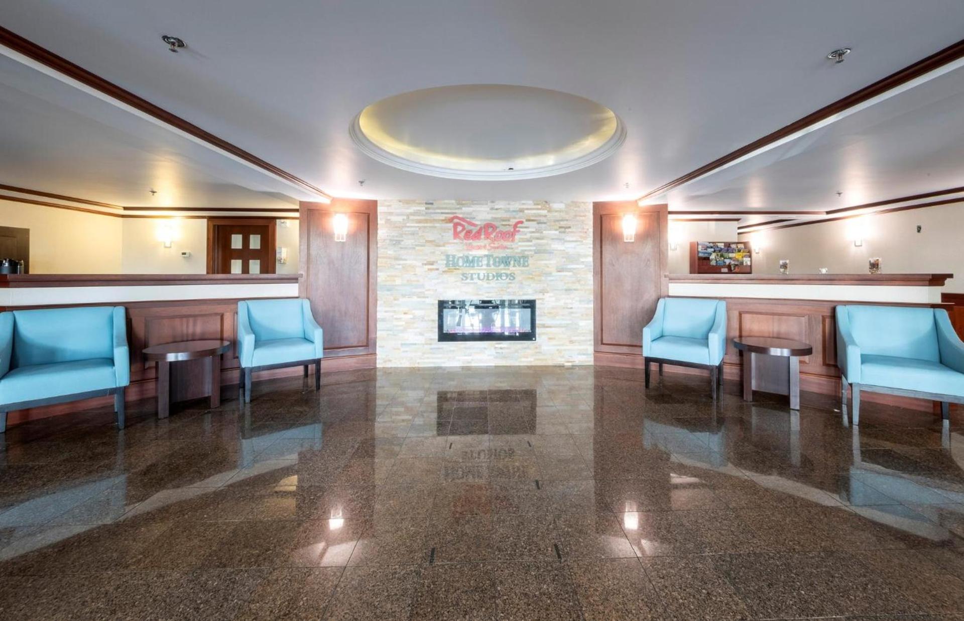 Red Roof Inn & Suites Wilmington – New Castle photo 4