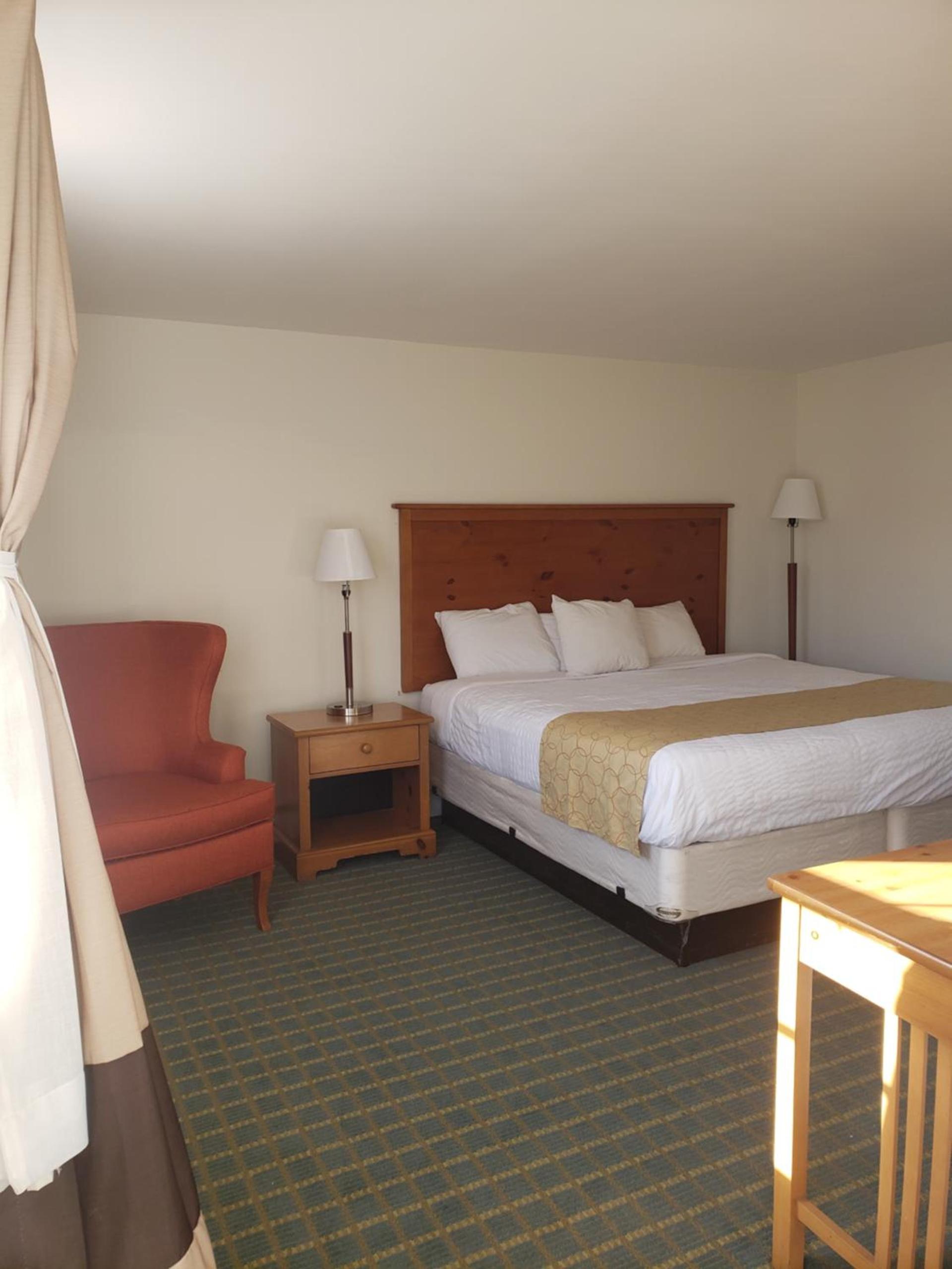 Town & Country Inn photo 21