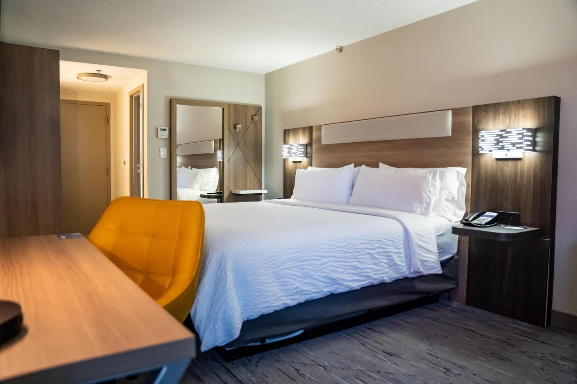 Holiday Inn Express Frazer - Malvern by IHG photo 21