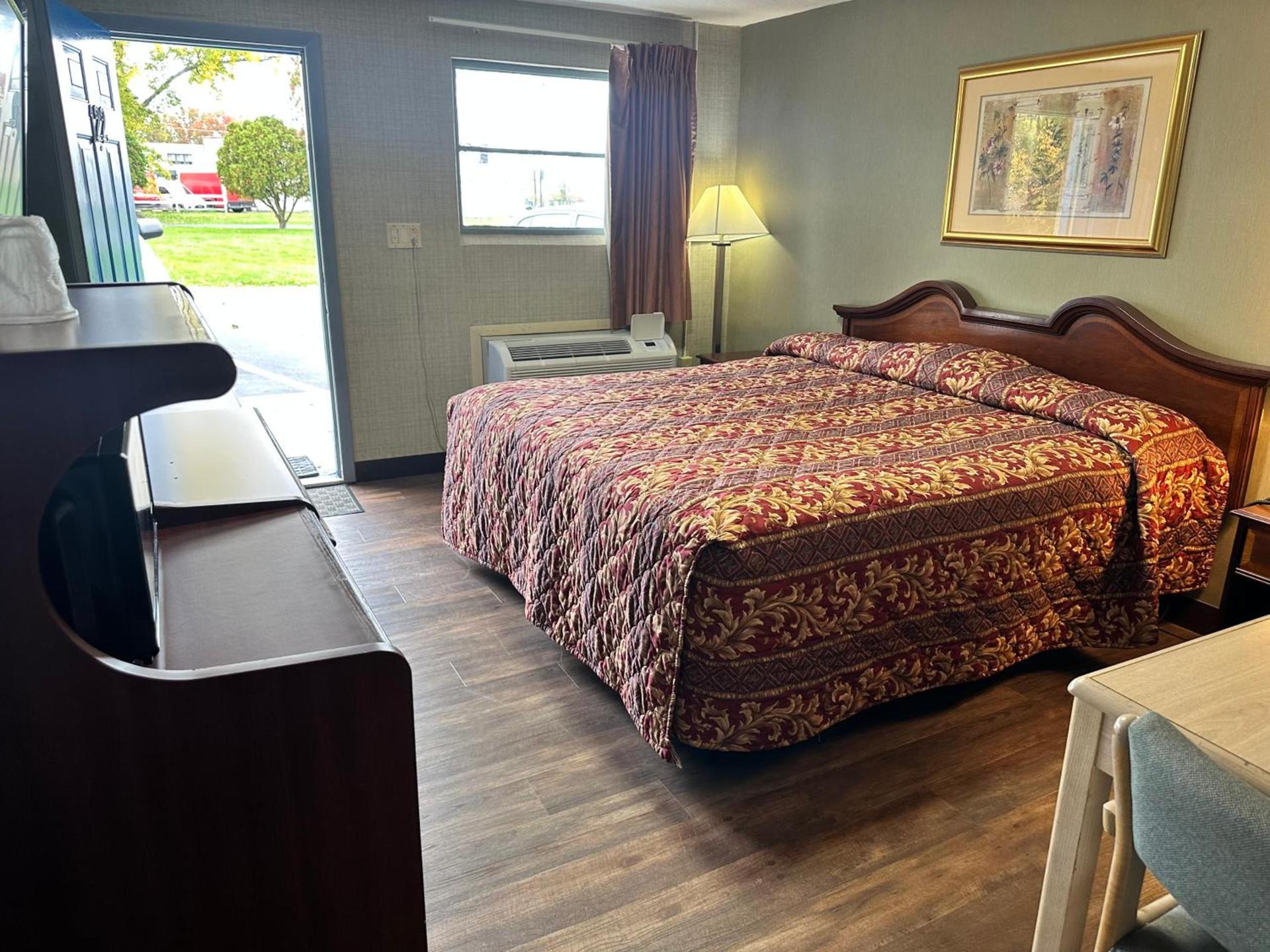 Westgate Manor Motel Austintown & Youngstown OHIO photo 12