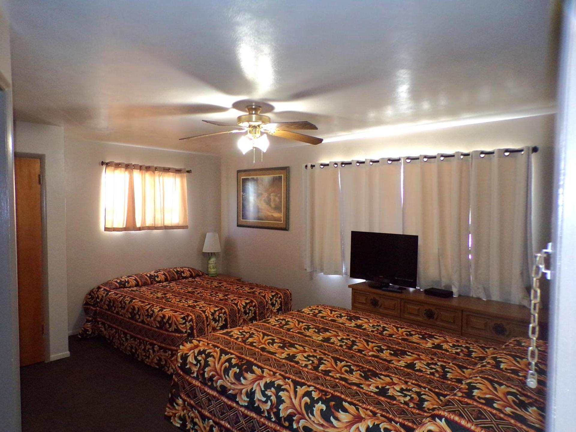 Cypress Tree Motel photo 36