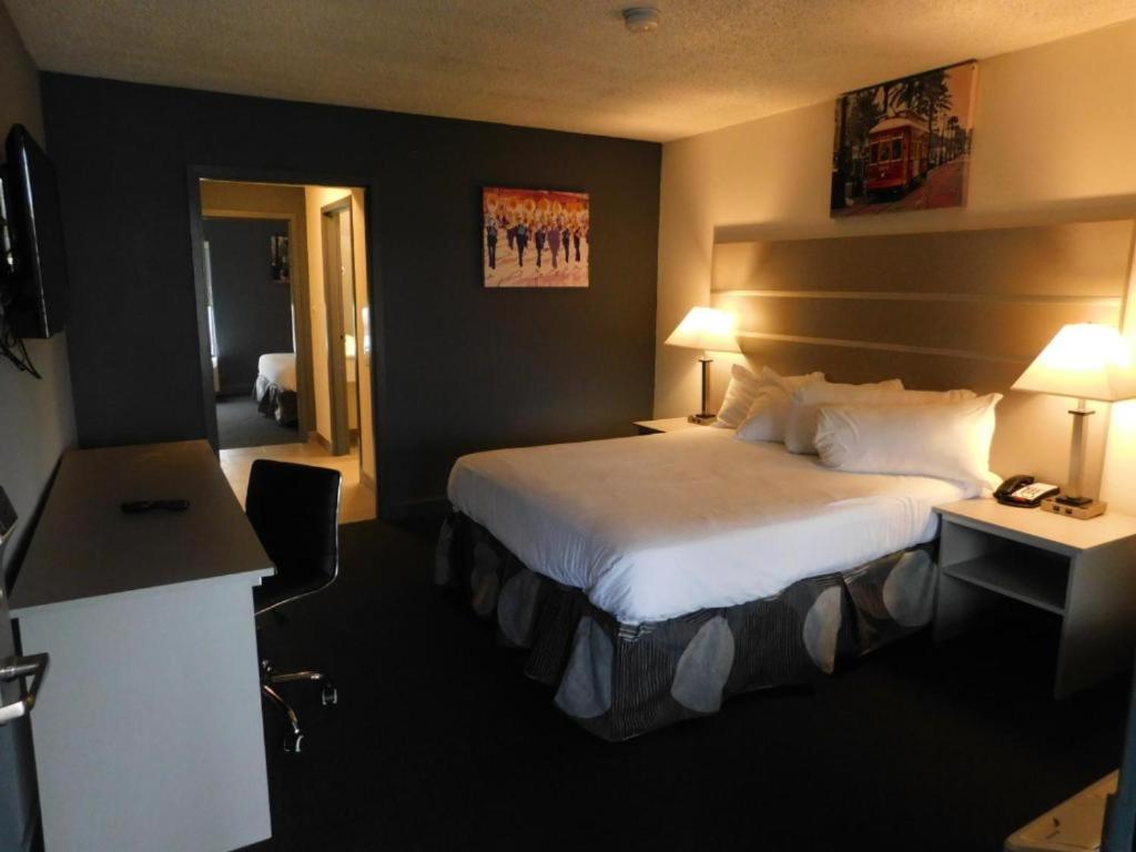 Hotel 10 Extended Stay photo 13