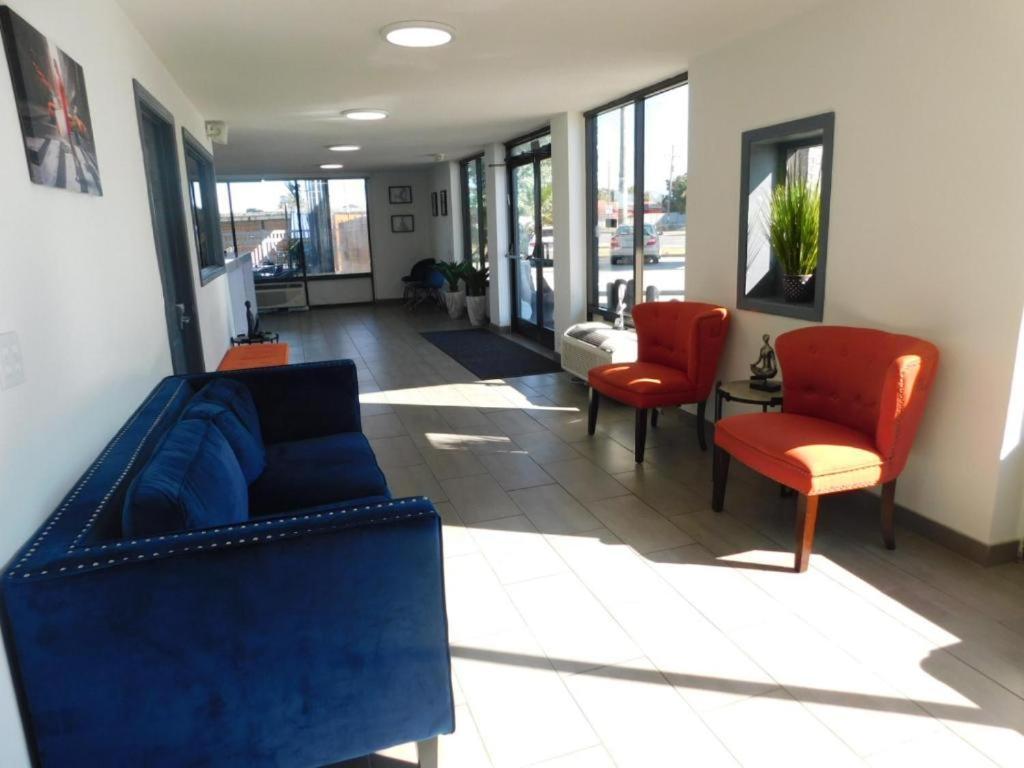 Hotel 10 Extended Stay photo 1