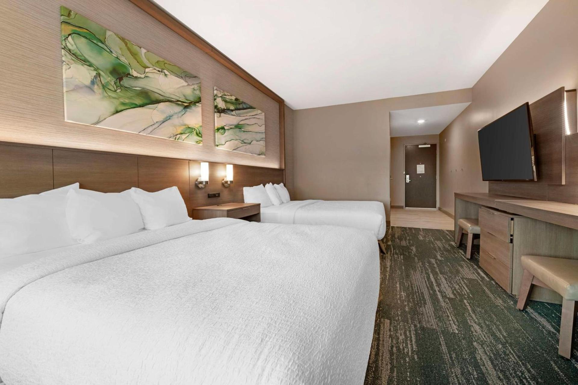 Best Western Plus Grand Rapids MN photo 2