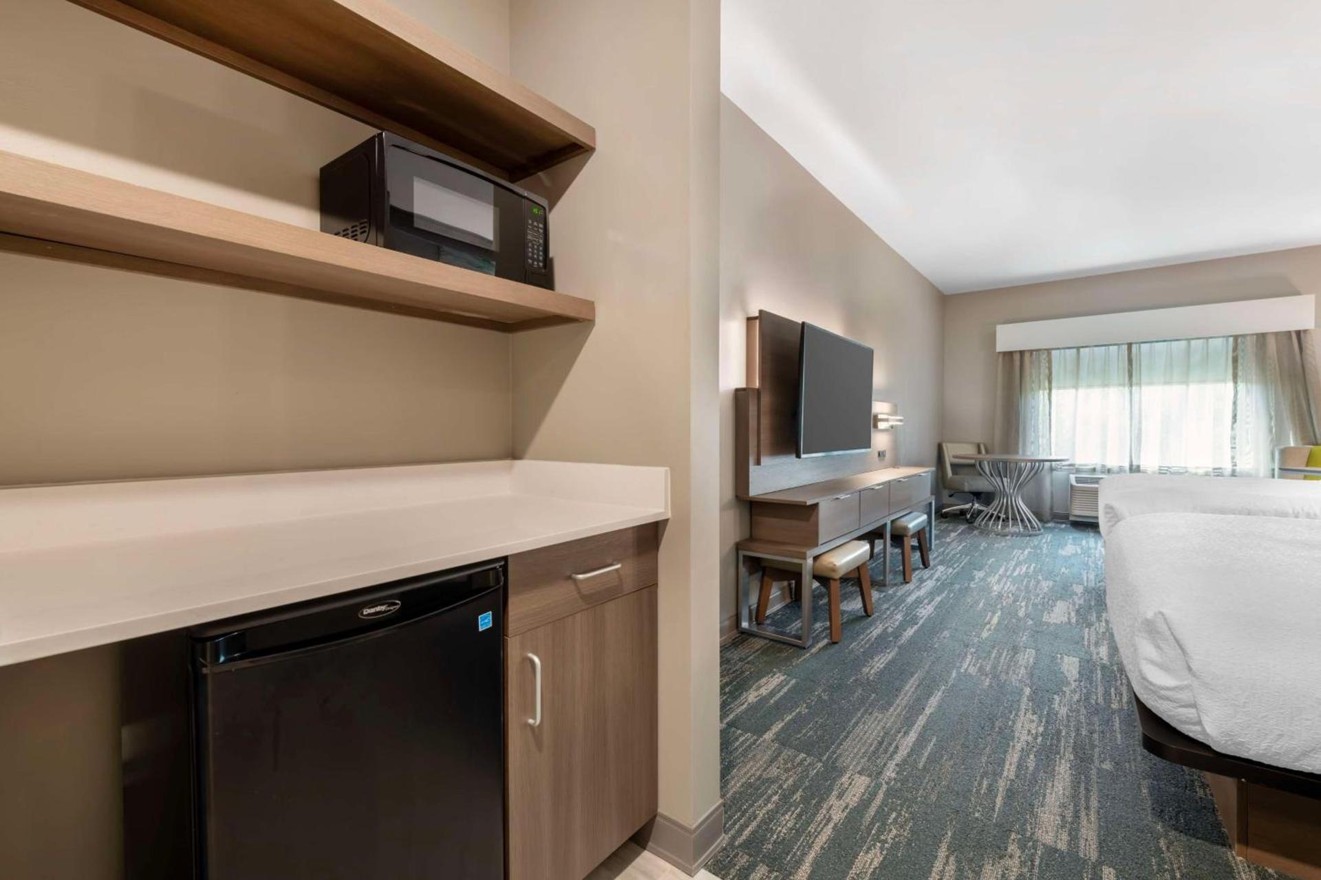 Best Western Plus Grand Rapids MN photo 8