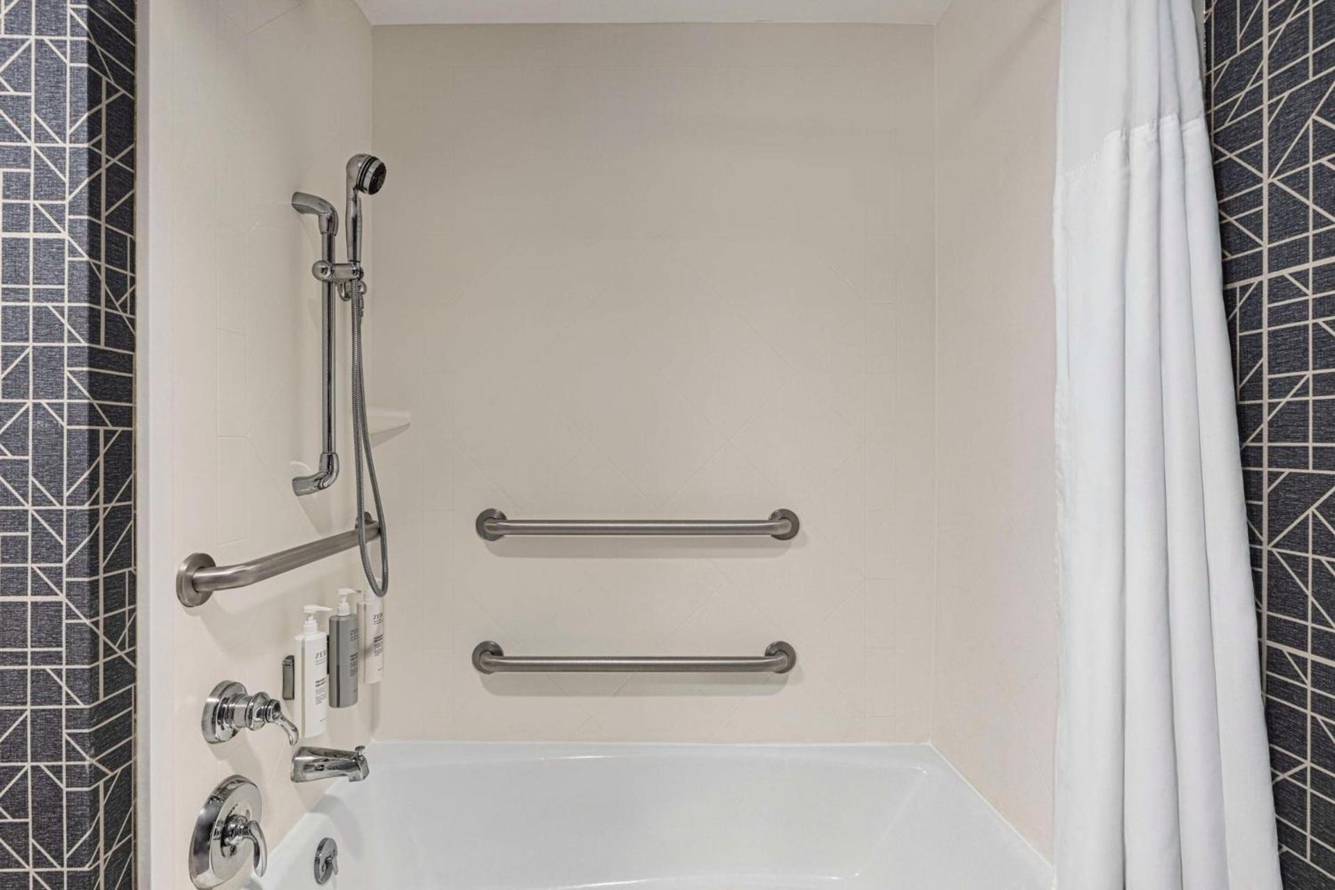 Homewood Suites by Hilton - Charlottesville photo 19