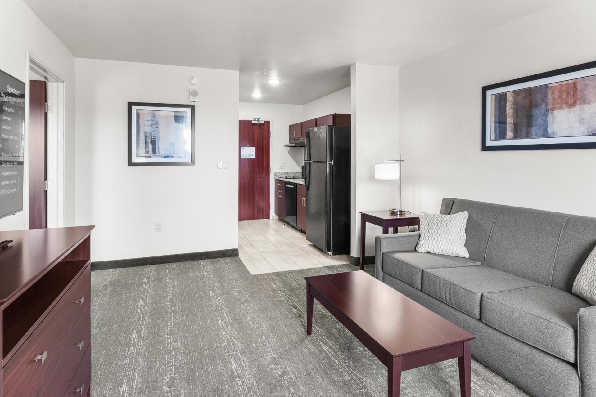 Cobblestone Hotel & Suites Denmark - Green Bay photo 20