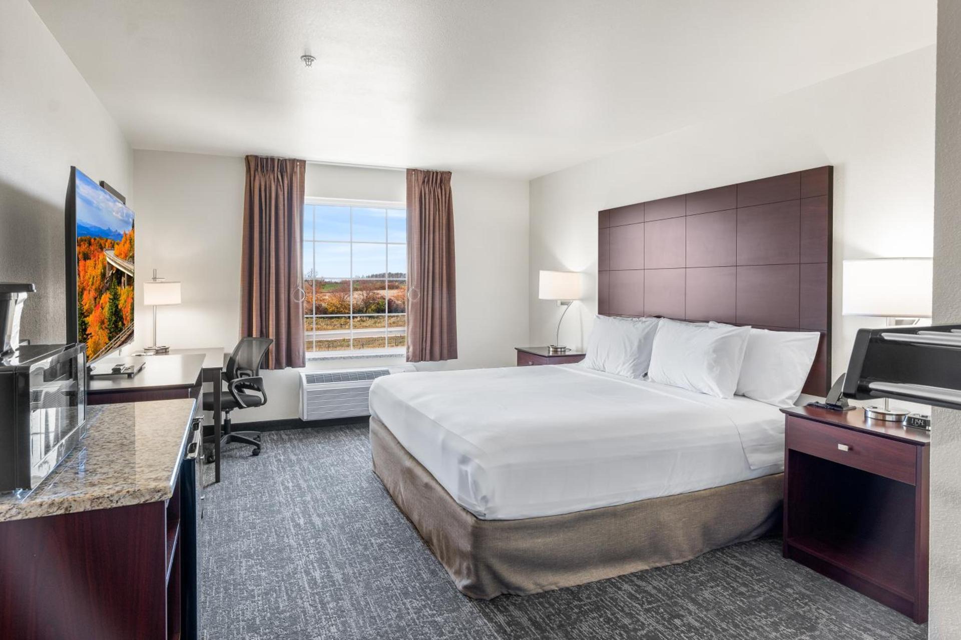 Cobblestone Hotel & Suites Denmark - Green Bay photo 35