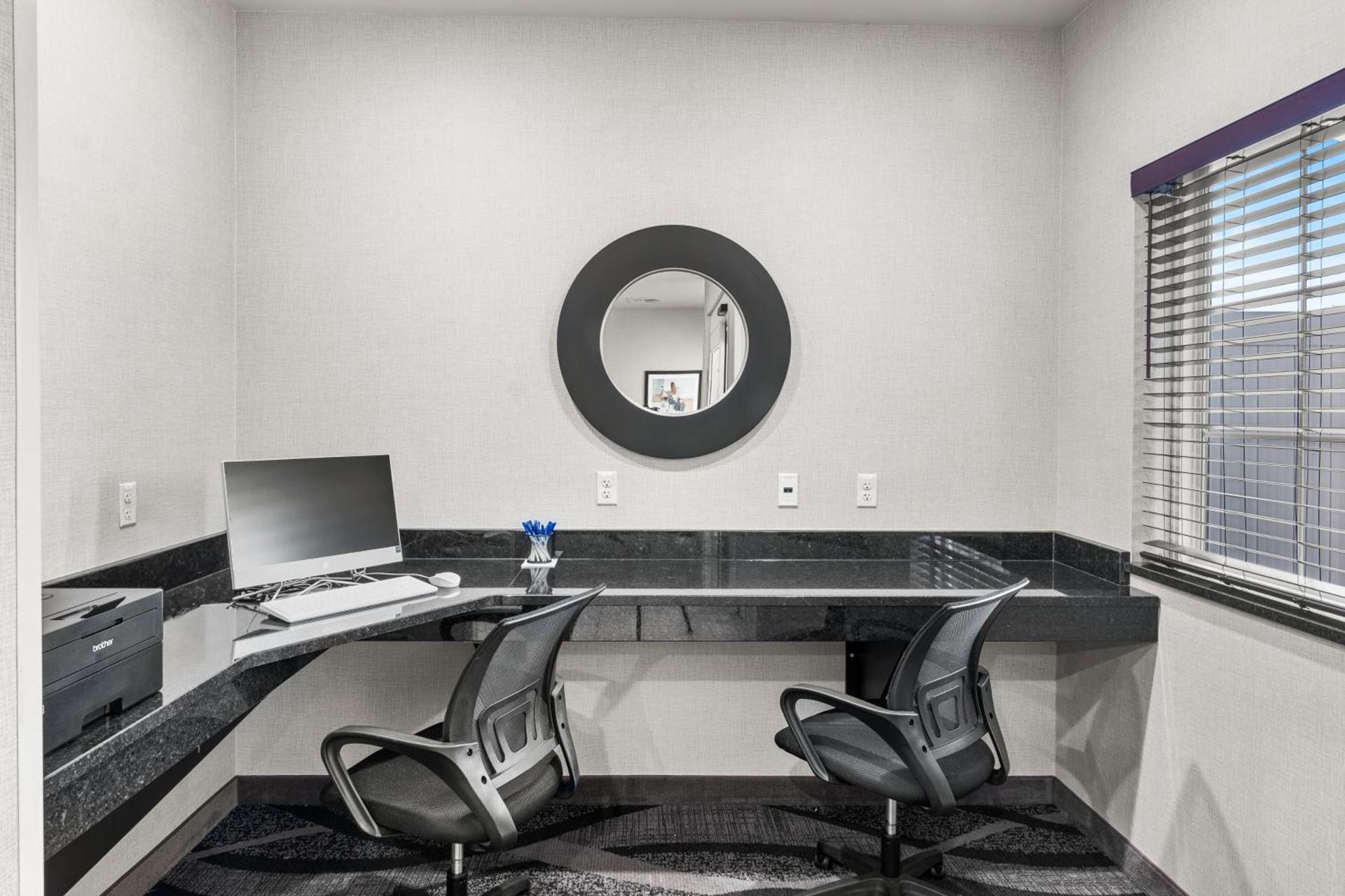 Cobblestone Hotel & Suites Denmark - Green Bay photo 30