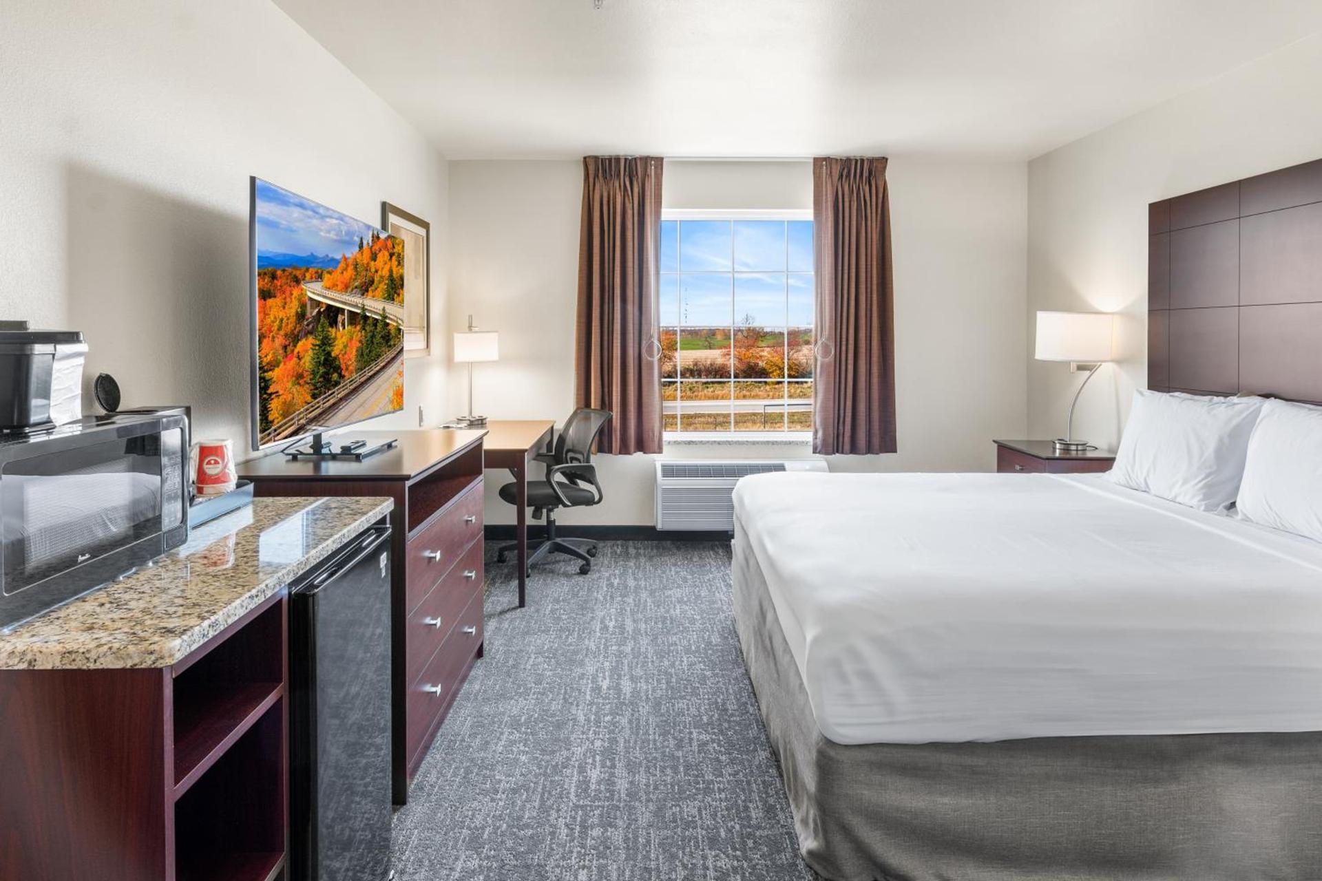 Cobblestone Hotel & Suites Denmark - Green Bay photo 33