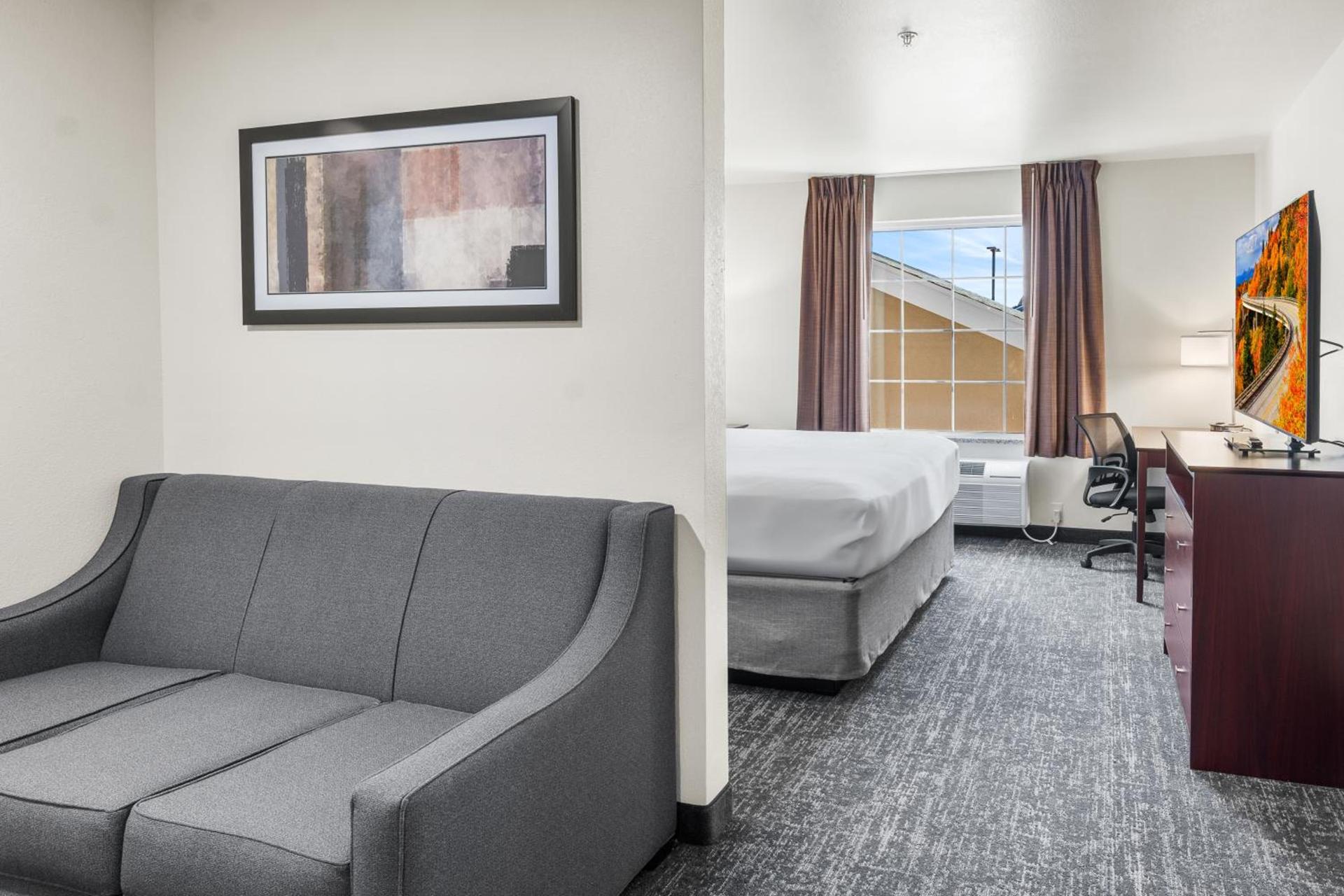 Cobblestone Hotel & Suites Denmark - Green Bay photo 47