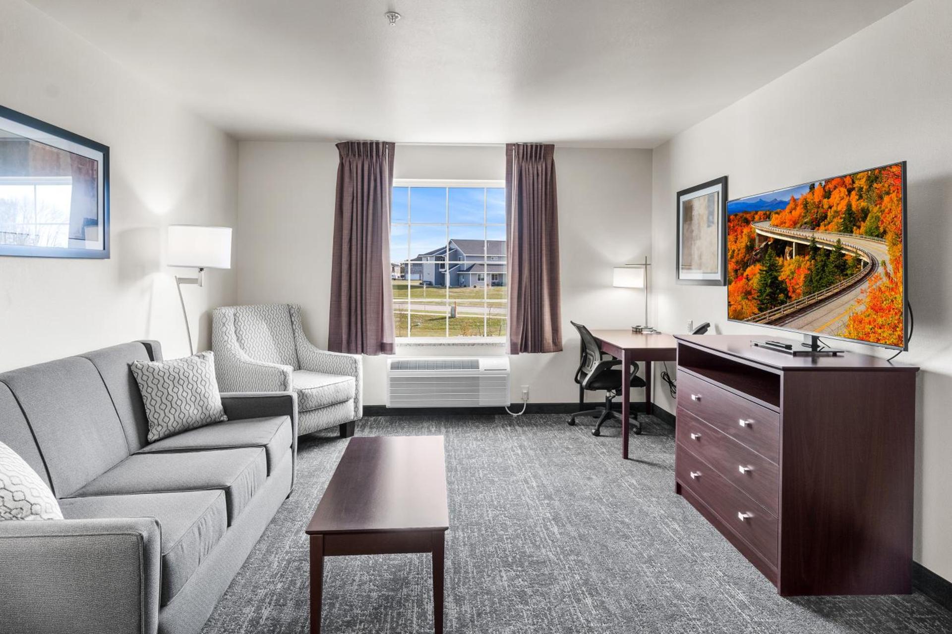 Cobblestone Hotel & Suites Denmark - Green Bay photo 58