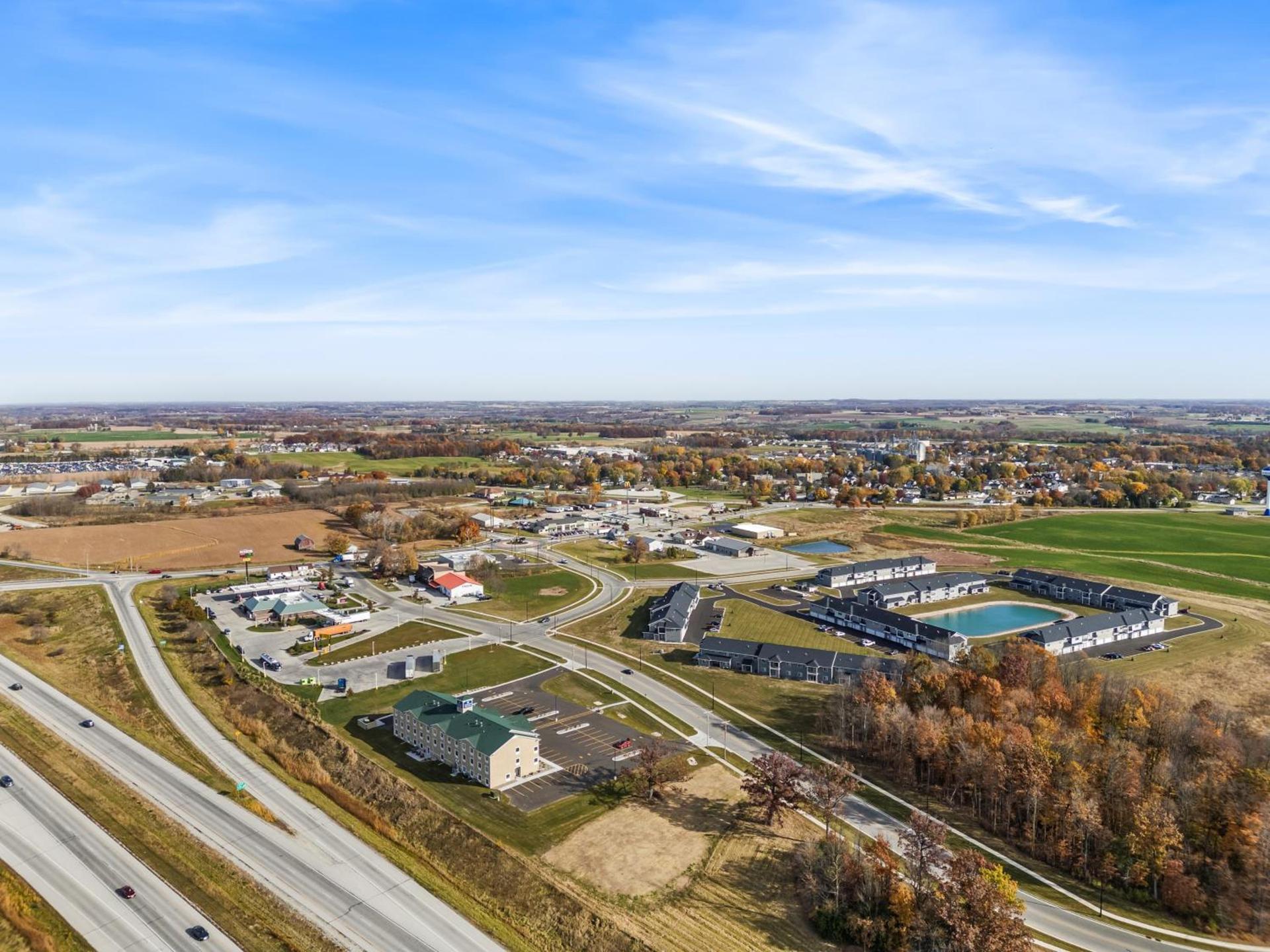 Cobblestone Hotel & Suites Denmark - Green Bay photo 61