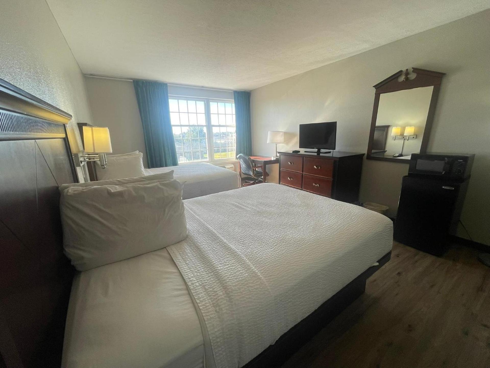 Days Inn by Wyndham Madisonville photo 15