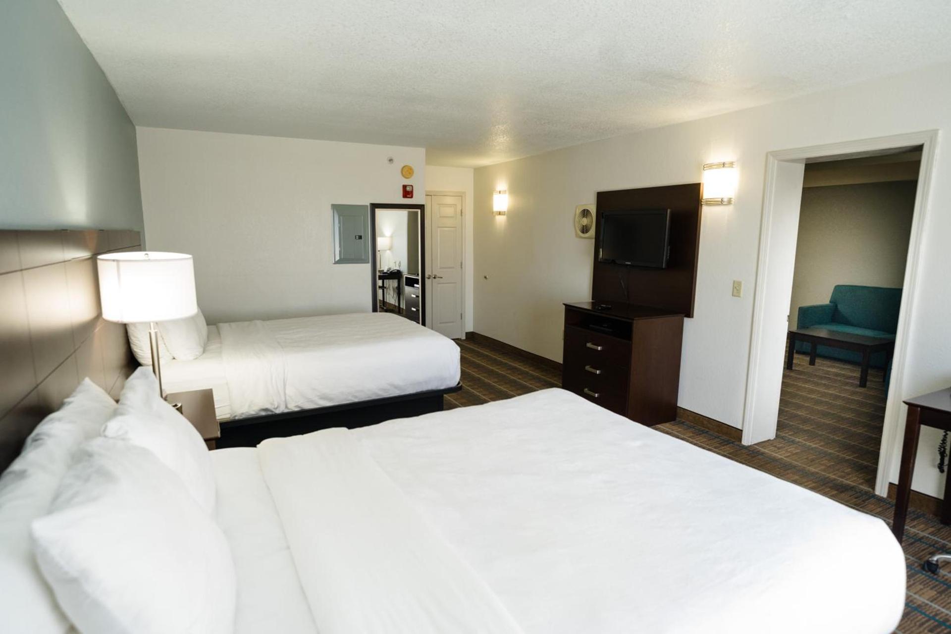 MainStay Suites Knoxville North I-75 photo 42
