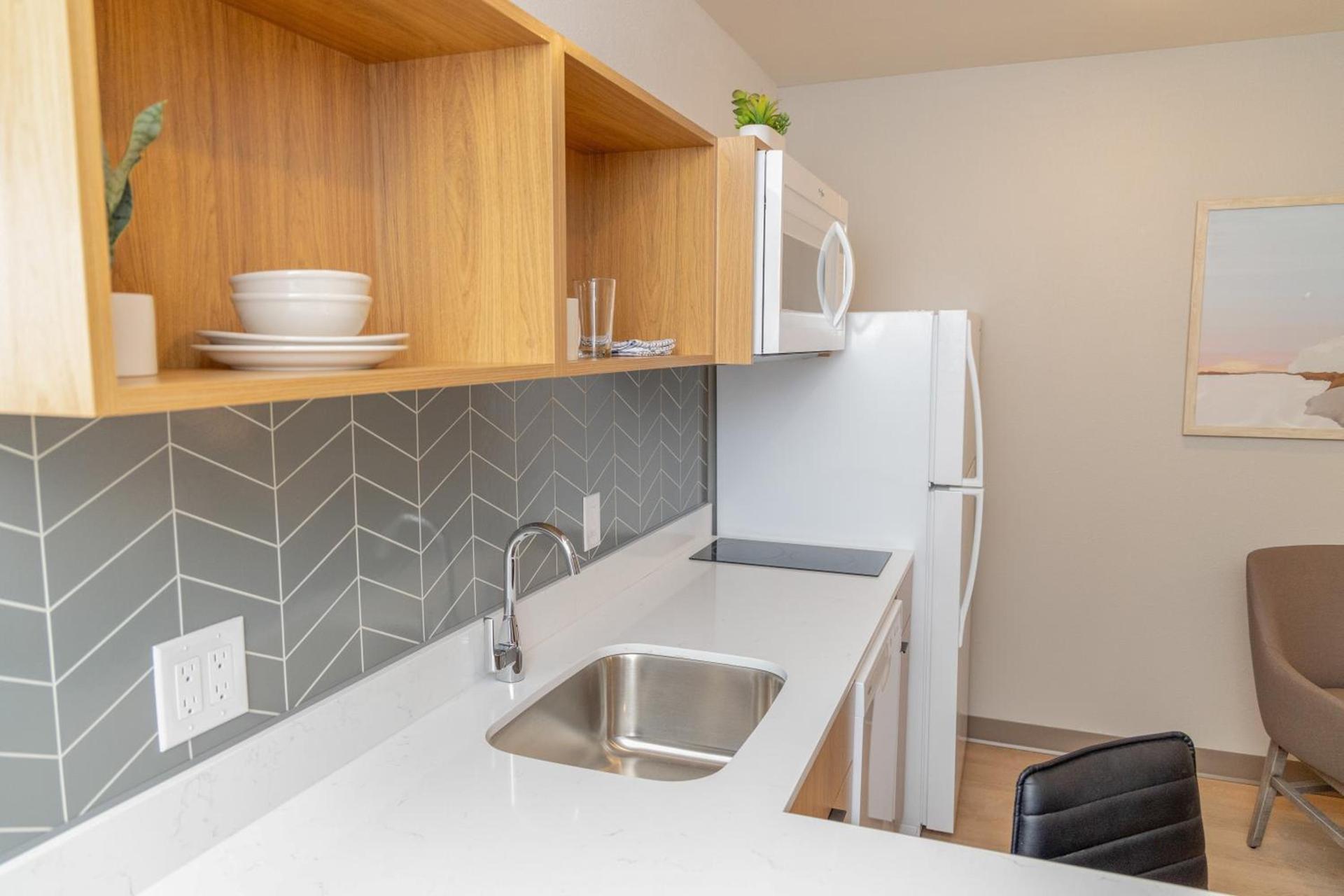 LivAway Suites Tri-Cities-Richland photo 13
