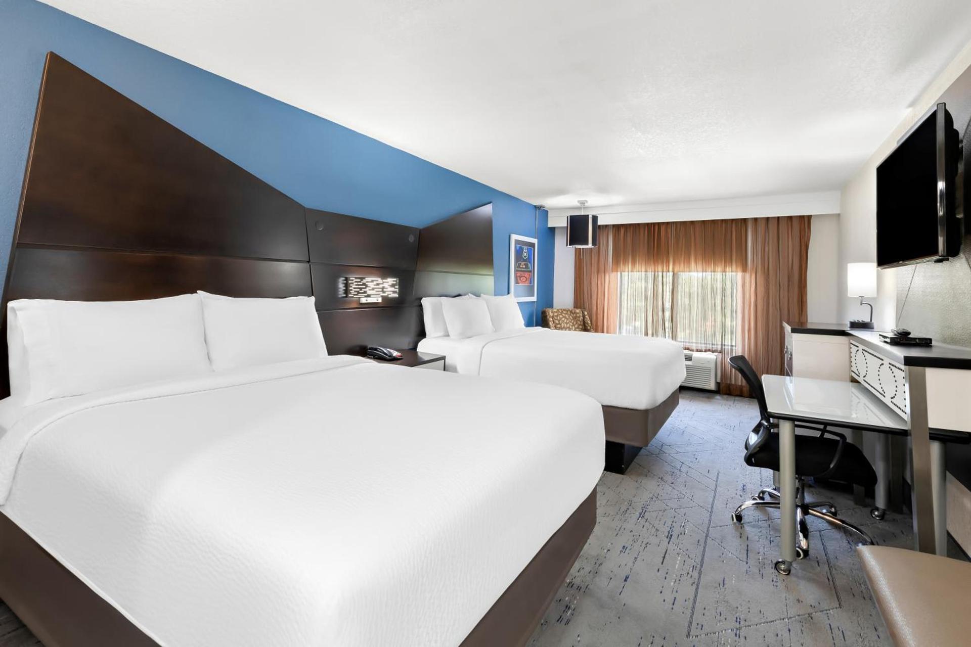 Holiday Inn Express Atlanta Galleria-Ballpark Area by IHG photo 41