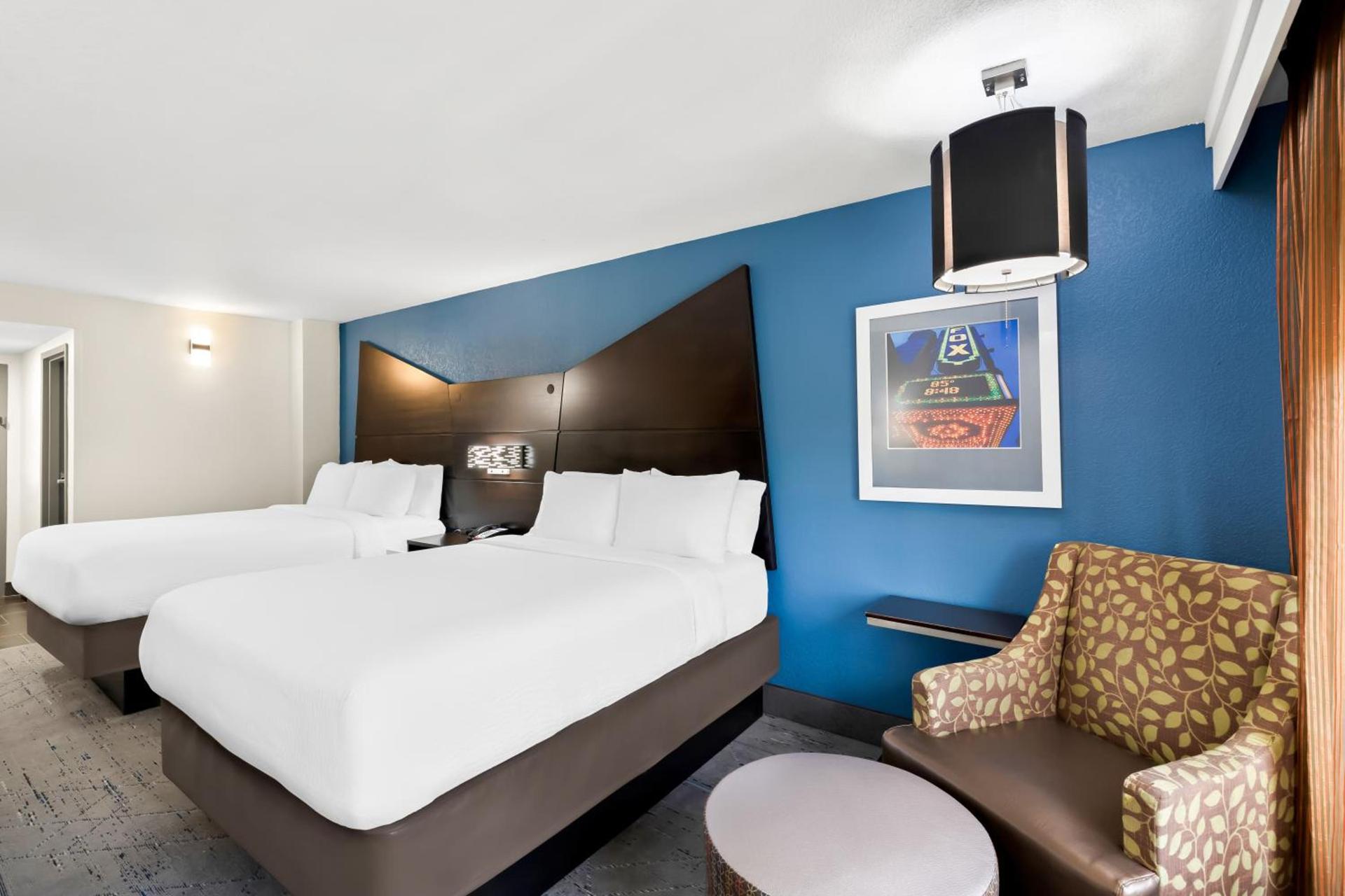 Holiday Inn Express Atlanta Galleria-Ballpark Area by IHG photo 42