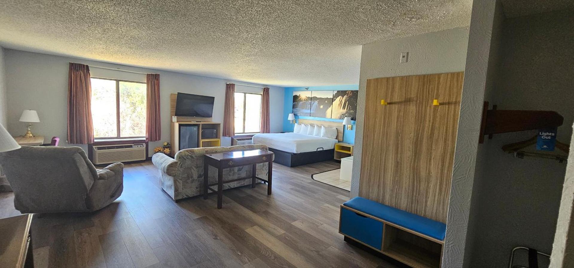 Days Inn by Wyndham Ozark Springfield photo 3