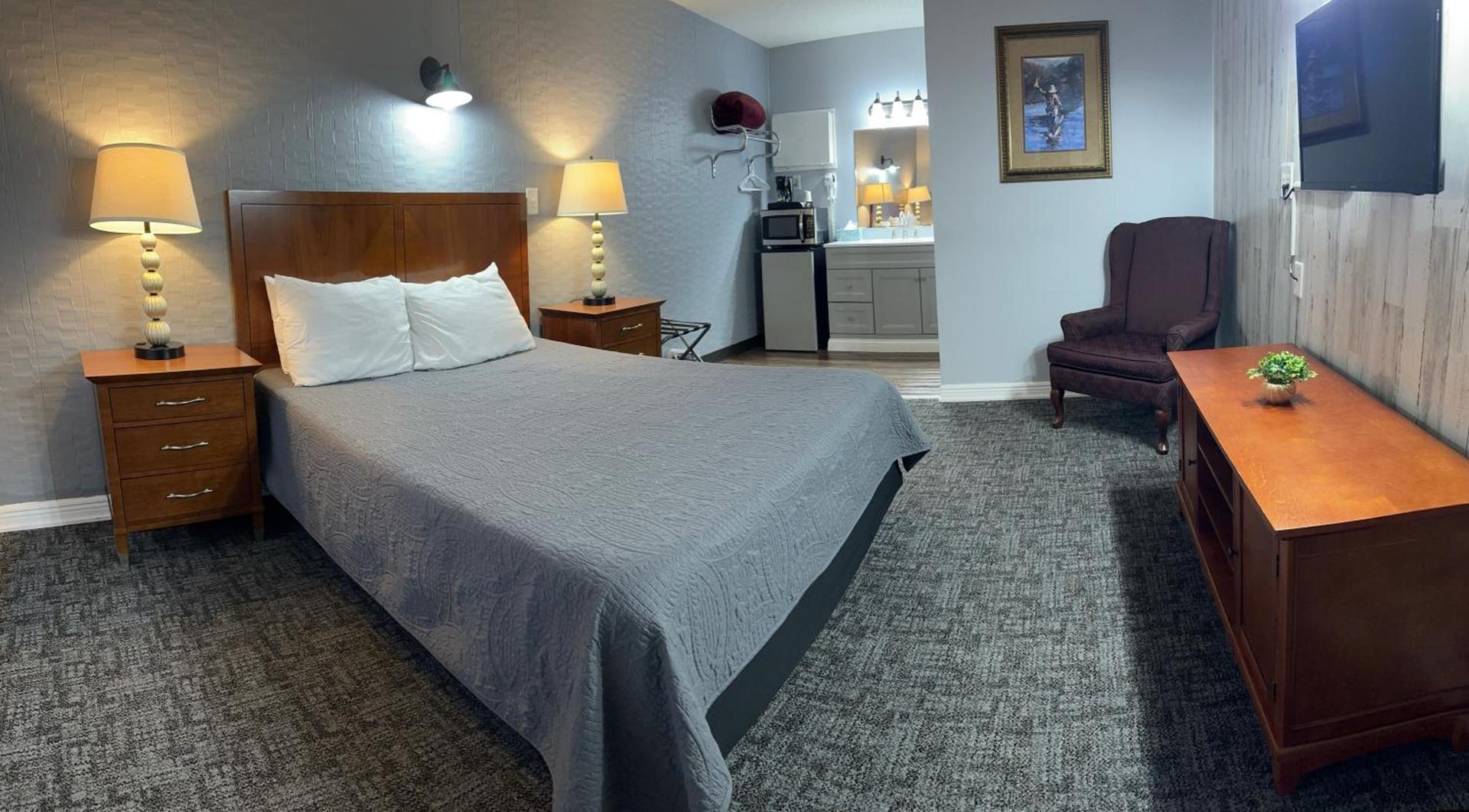 Pelican Motel photo 39