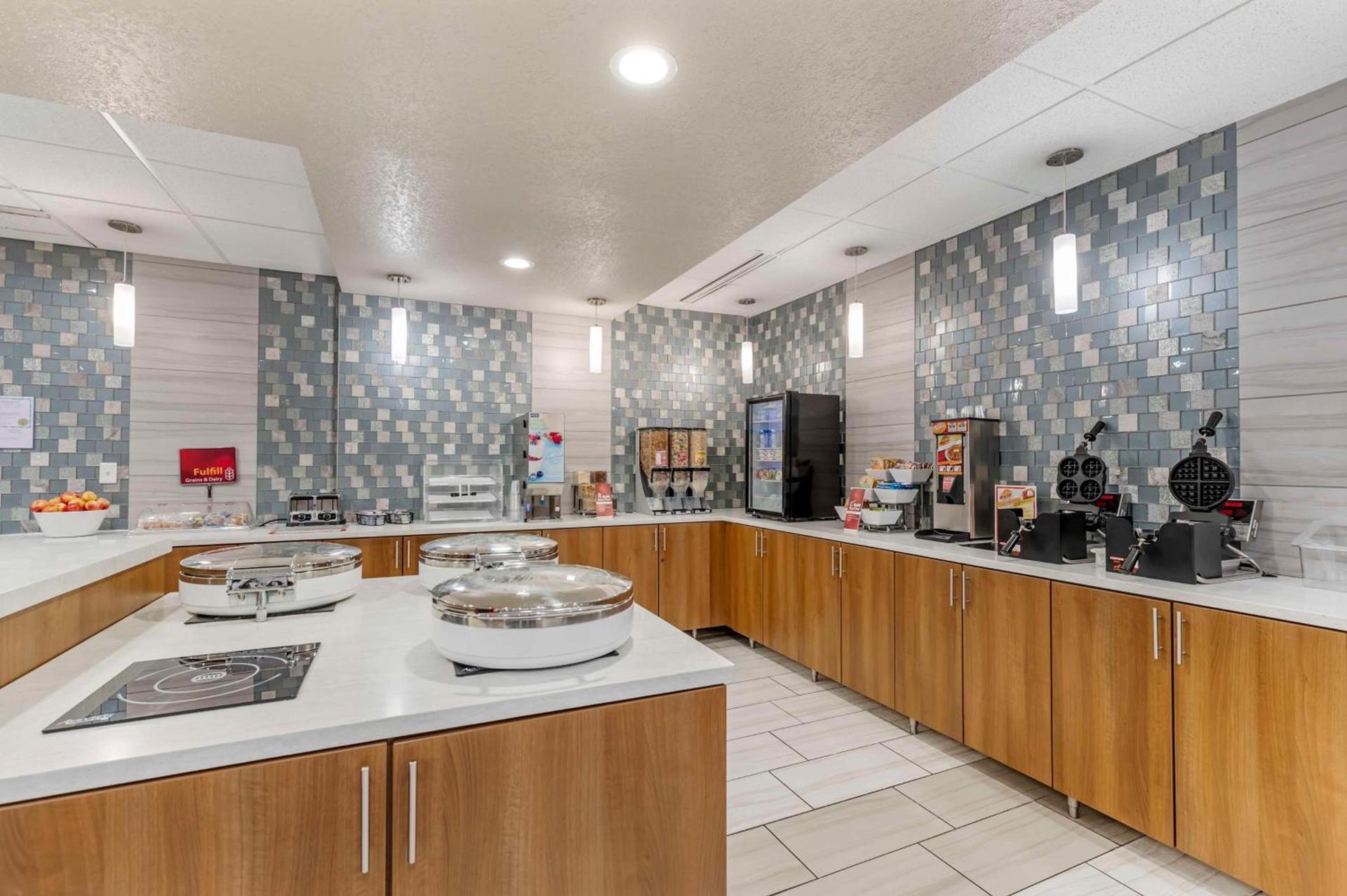 Best Western Plus Waterloo & Cedar Falls photo 19
